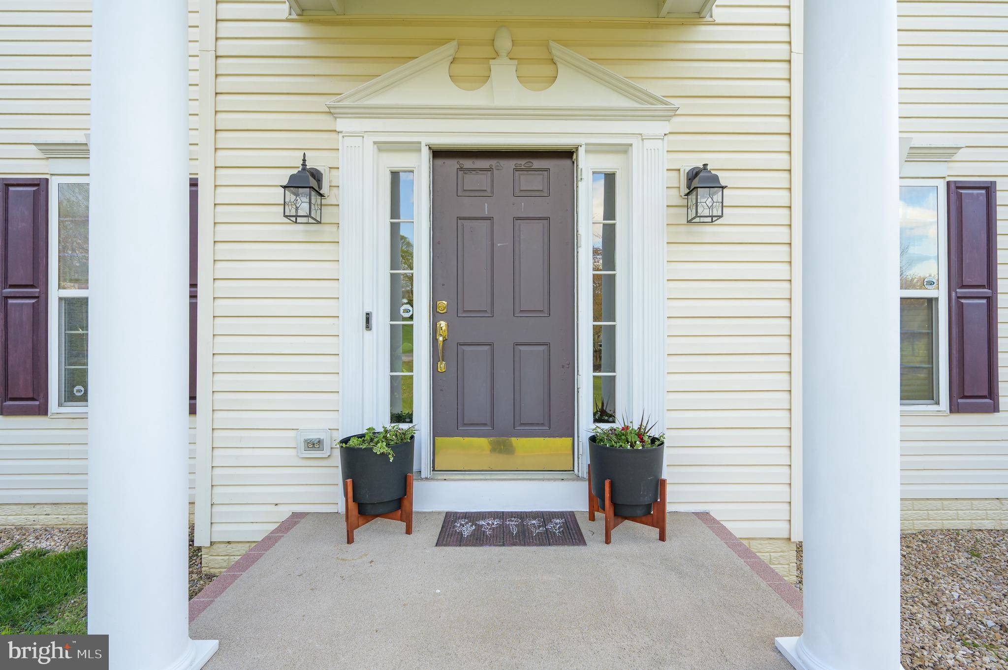 Martinsburg, WV 25403,562 HOLDEN DR