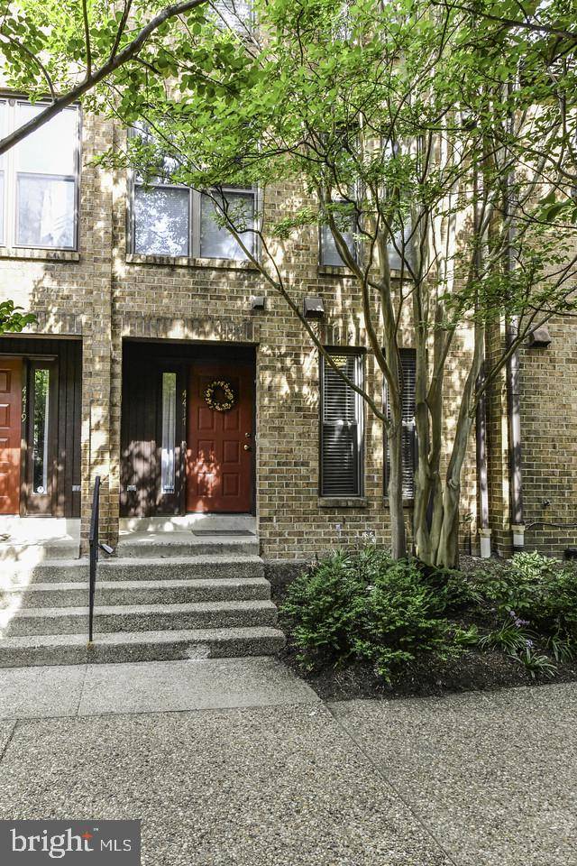 Arlington, VA 22203,4417 7TH ST N