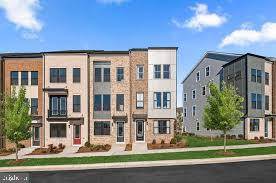 Herndon, VA 20171,2612 RIVER BIRCH RD
