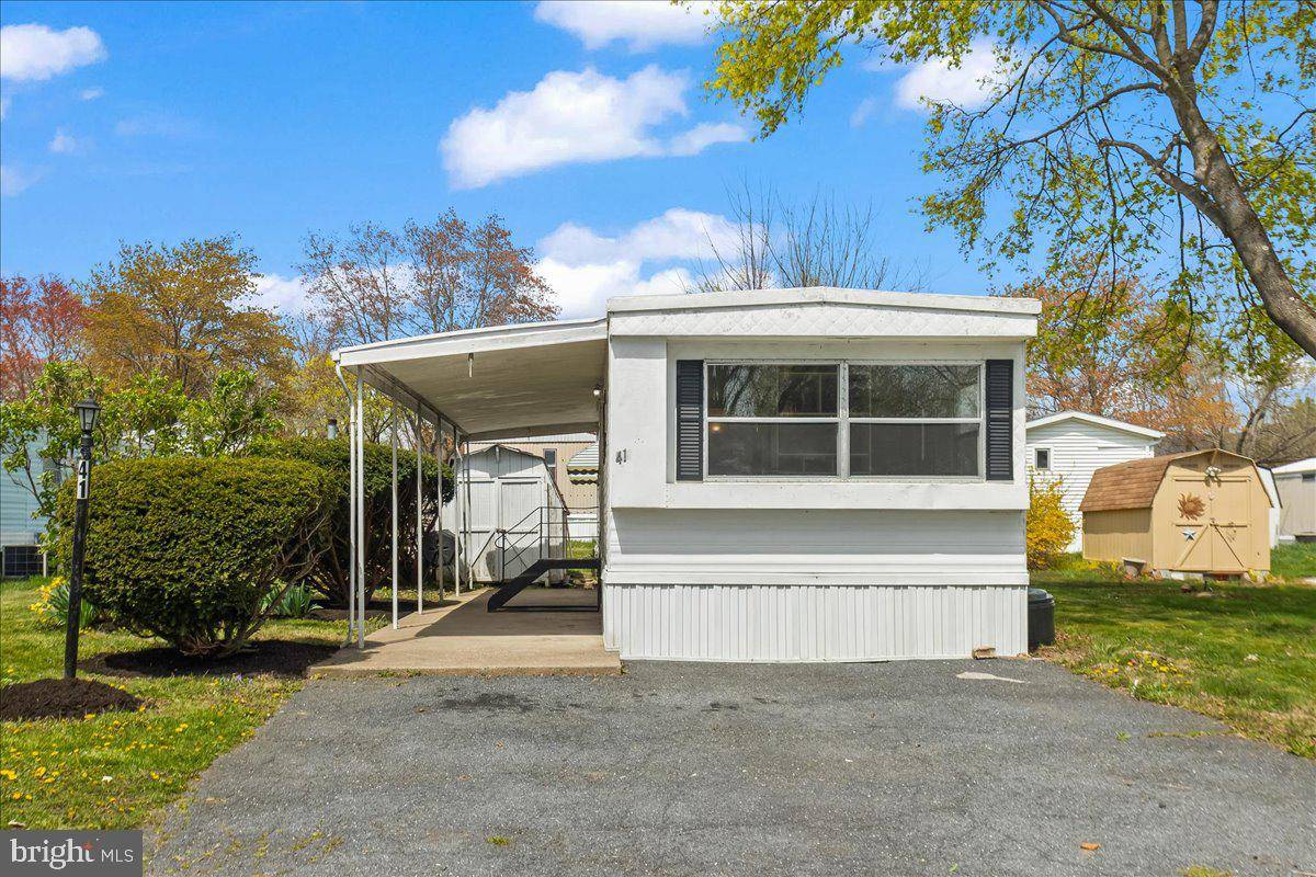 Carlisle, PA 17015,41 CHERRY LN