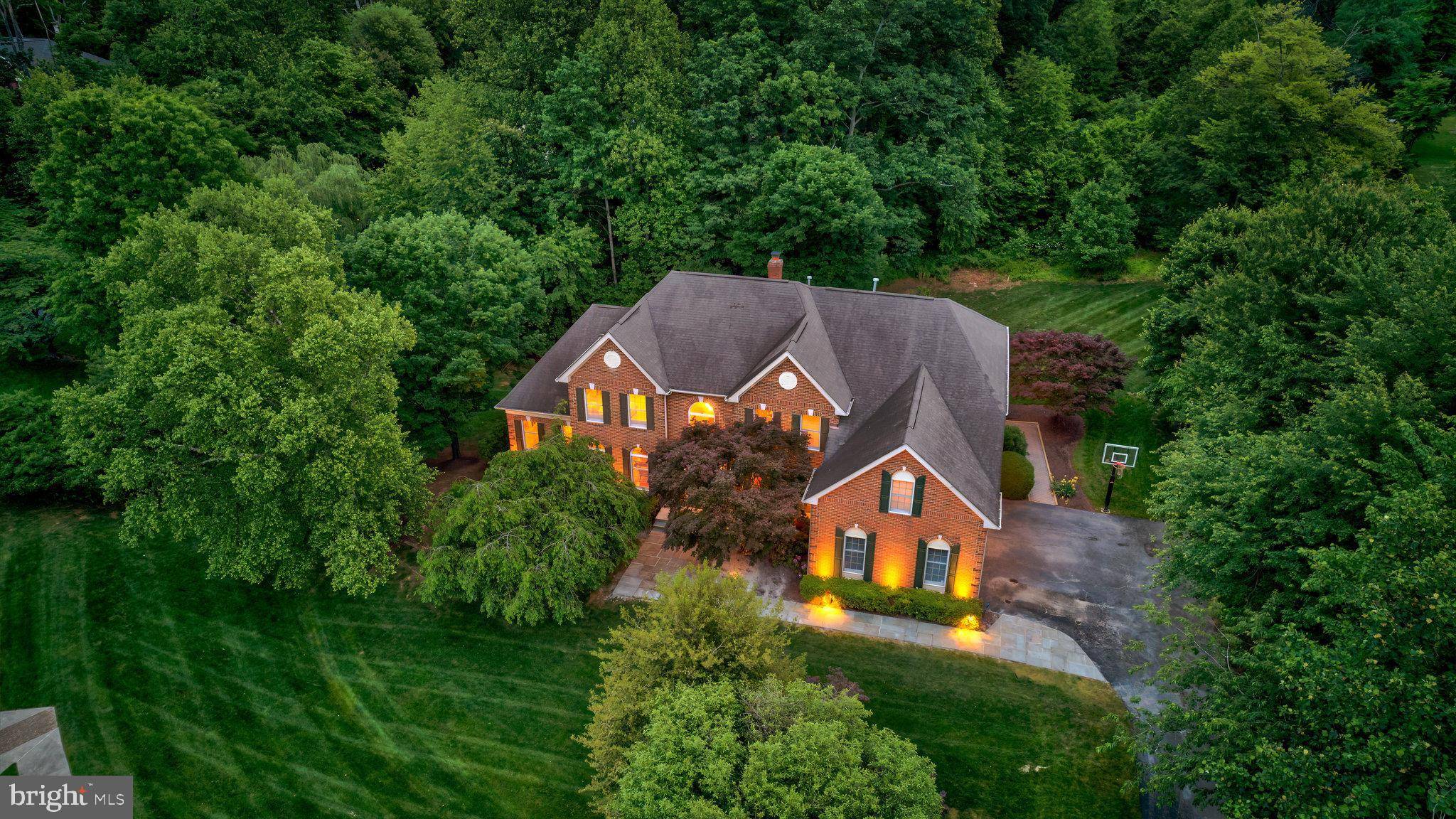Great Falls, VA 22066,1011 PRESERVE CT