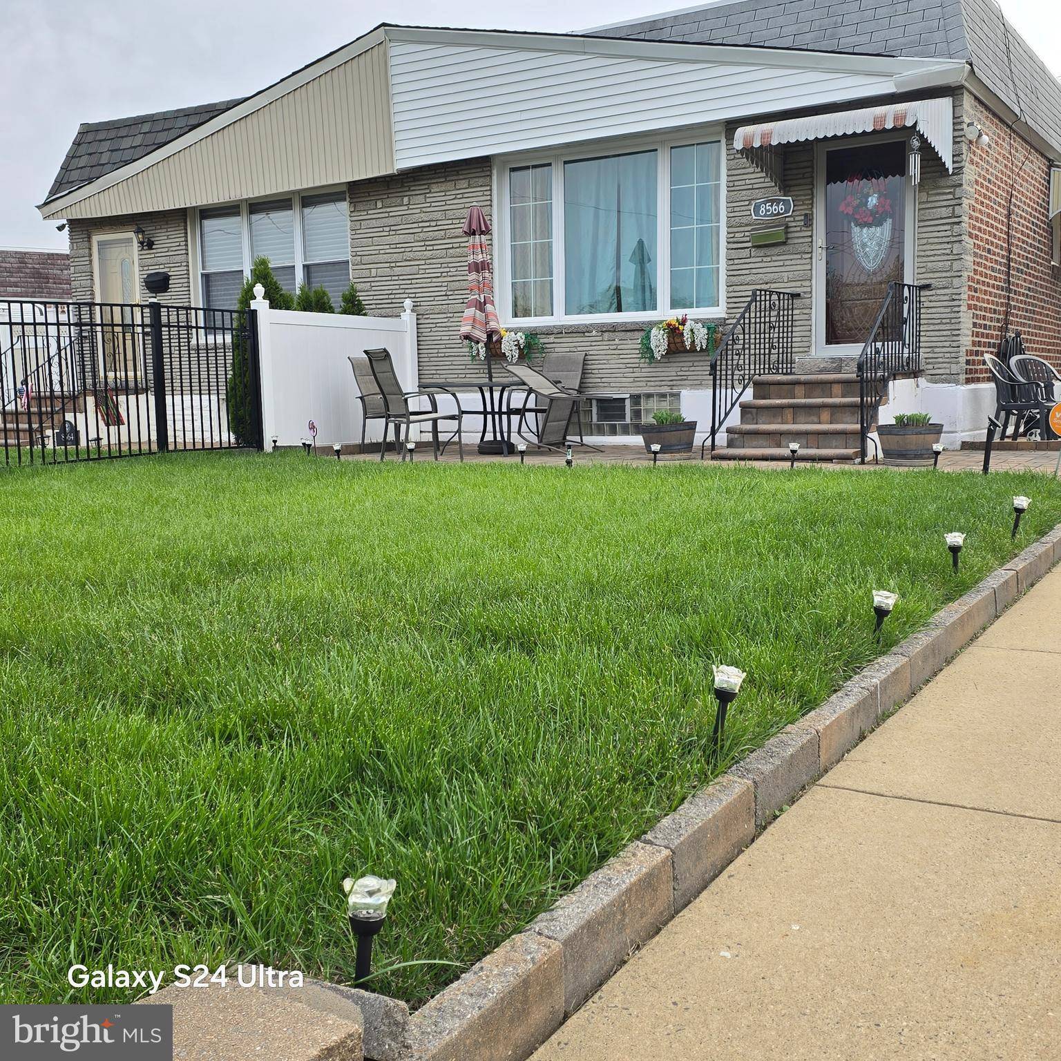 Philadelphia, PA 19152,8566 TOLBUT ST