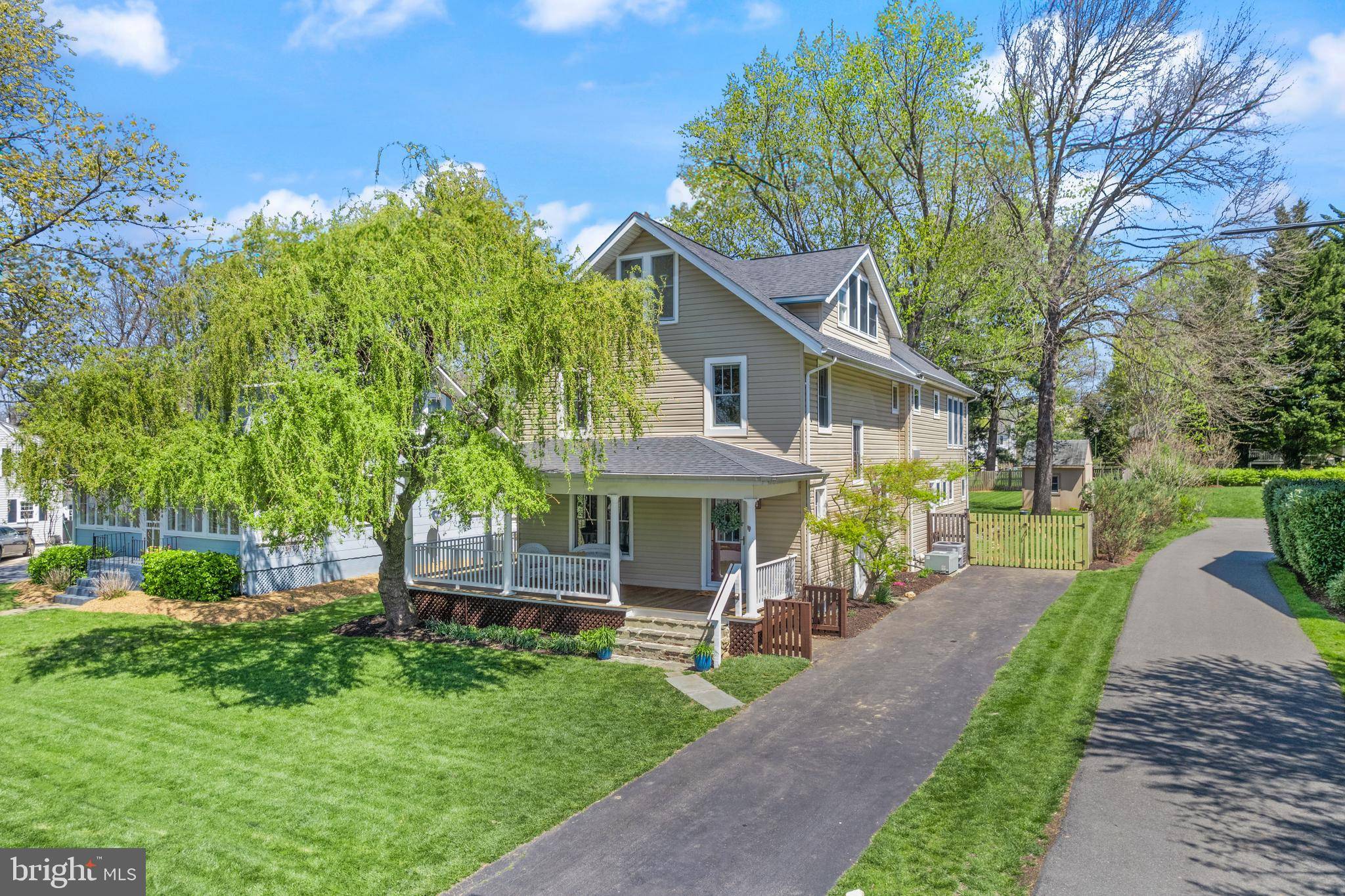 Purcellville, VA 20132,126 S 29 ST