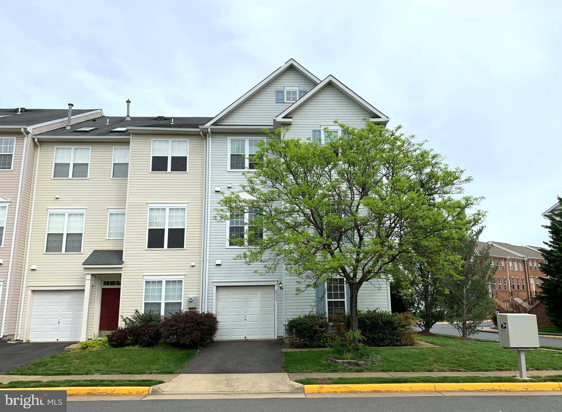 Herndon, VA 20171,2575 PENNYMOOR CT