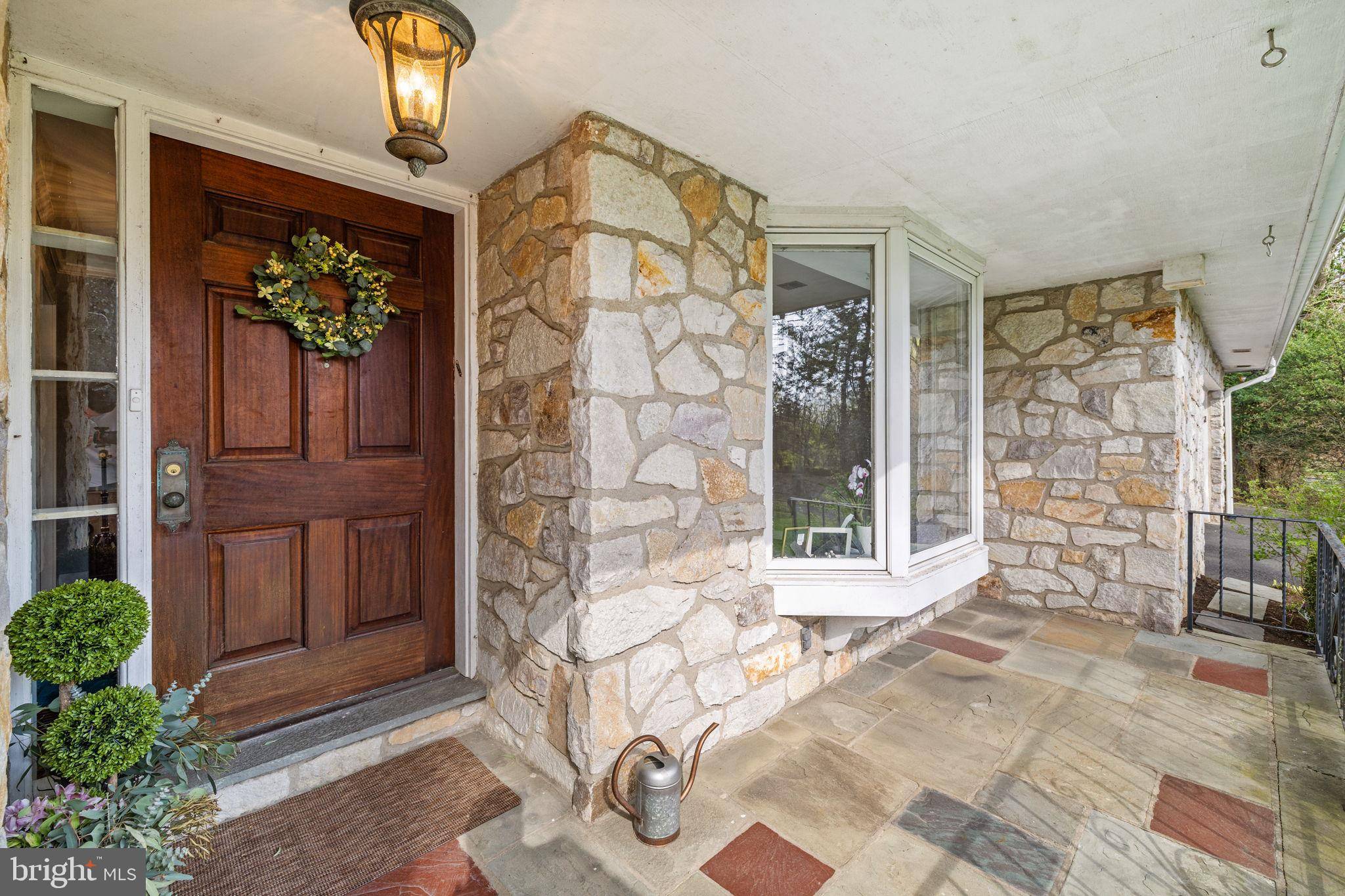 Philadelphia, PA 19118,8923 CREFELD ST