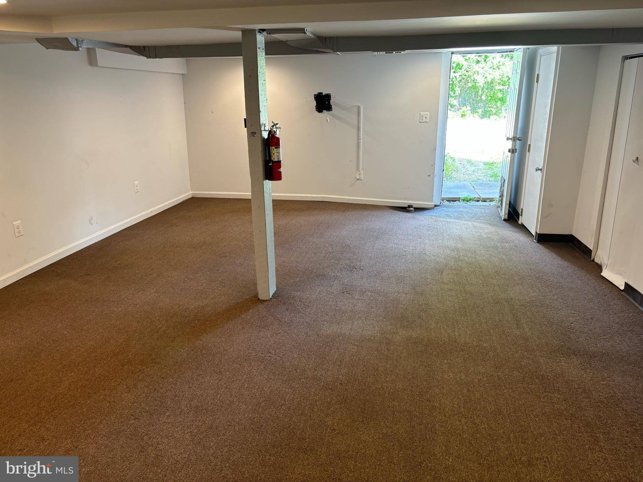 Alexandria, VA 22310,5400-4000 OAKWOOD RD