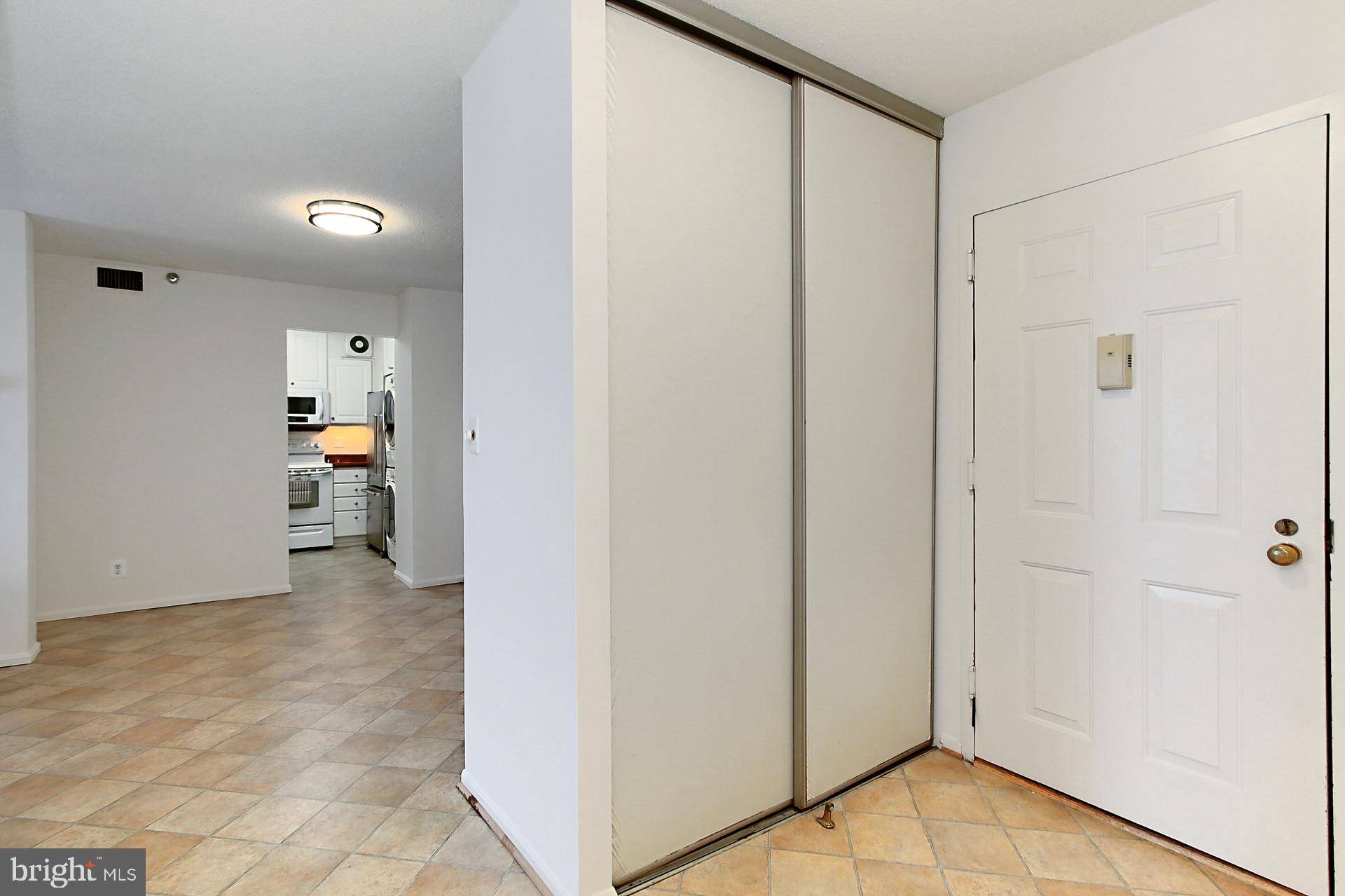 Arlington, VA 22203,900 N STAFFORD ST N #1515