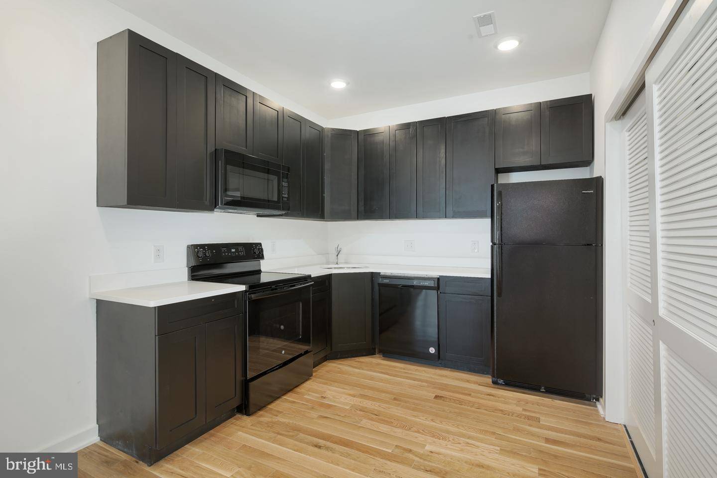 Philadelphia, PA 19125,1918 E CUMBERLAND ST #D
