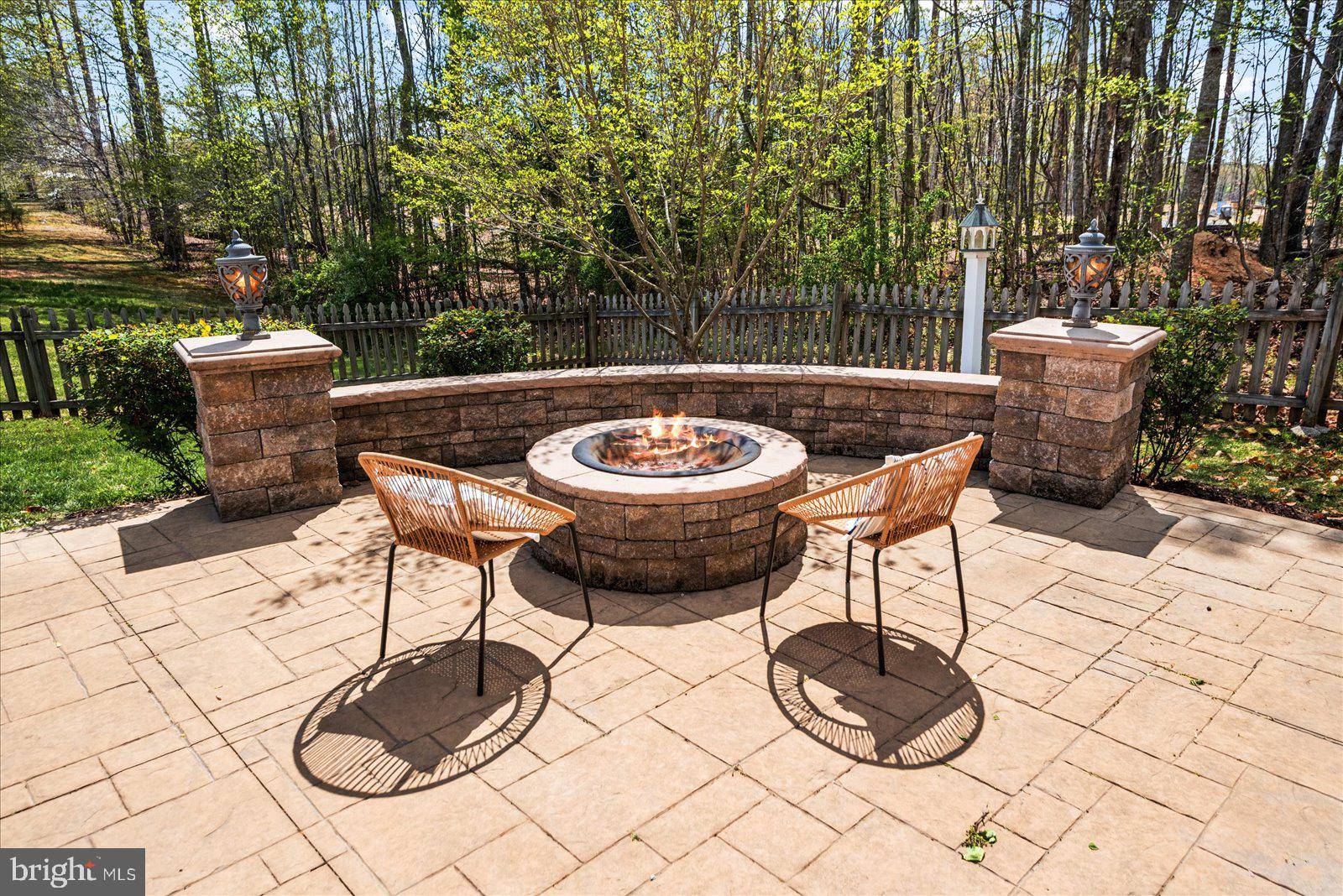 Fredericksburg, VA 22406,15 SHADOWBROOK LN