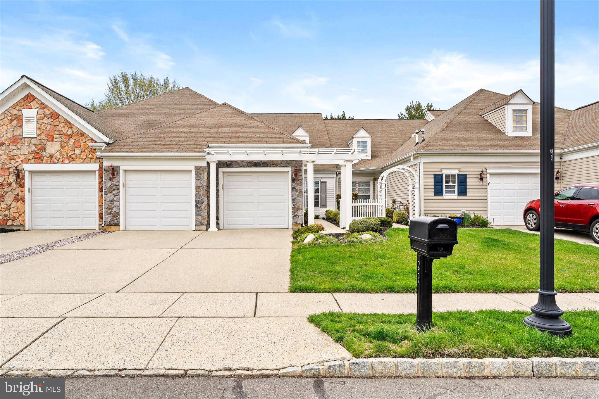 Hamilton, NJ 08690,29 SPARROW DR