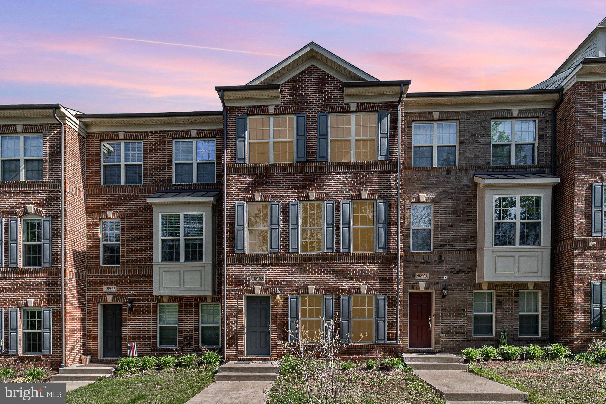 Haymarket, VA 20169,15993 MARSH PL