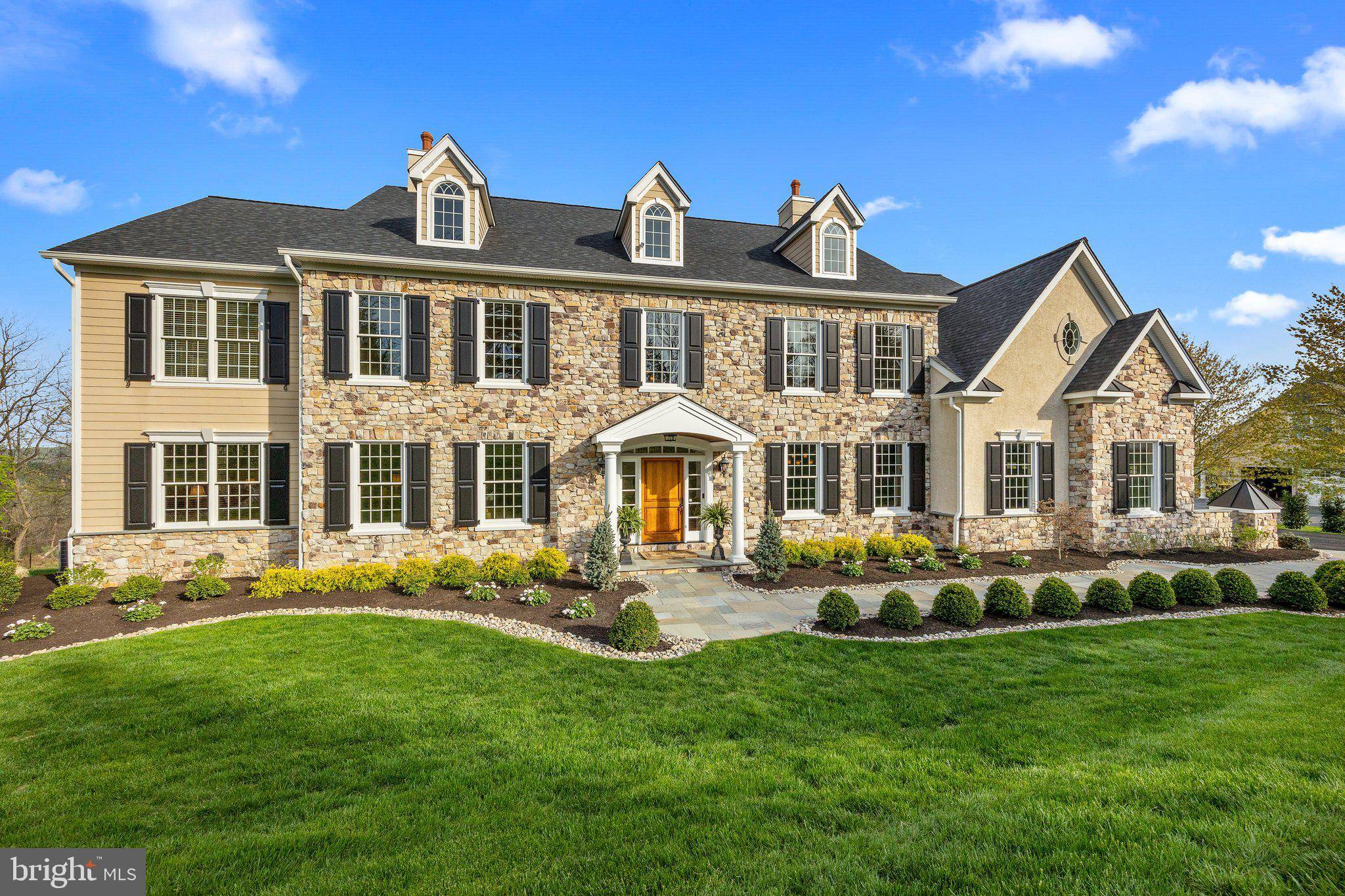 Doylestown, PA 18902,5835 RIDGEVIEW DR