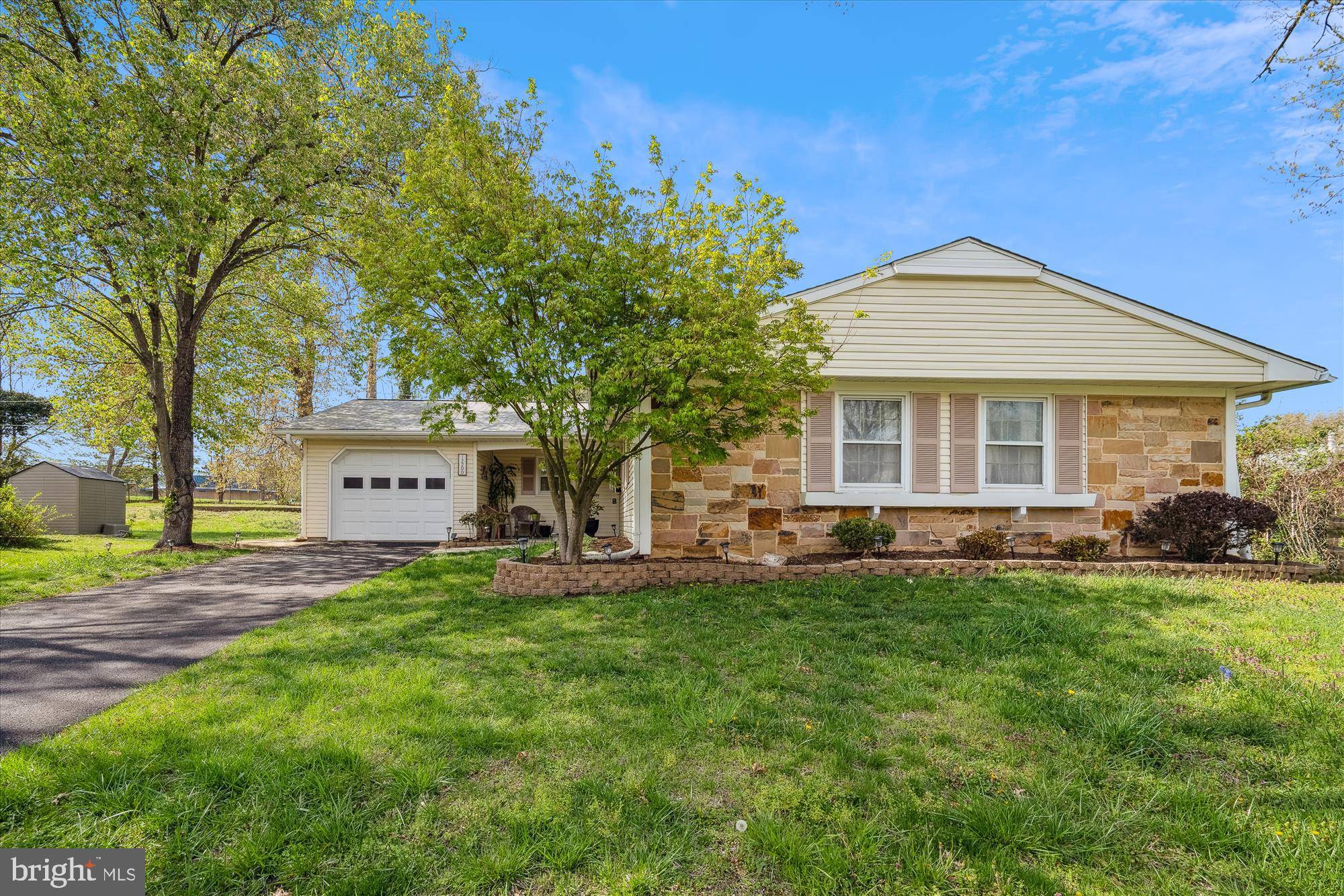 Bowie, MD 20715,12200 ROUND TREE LN