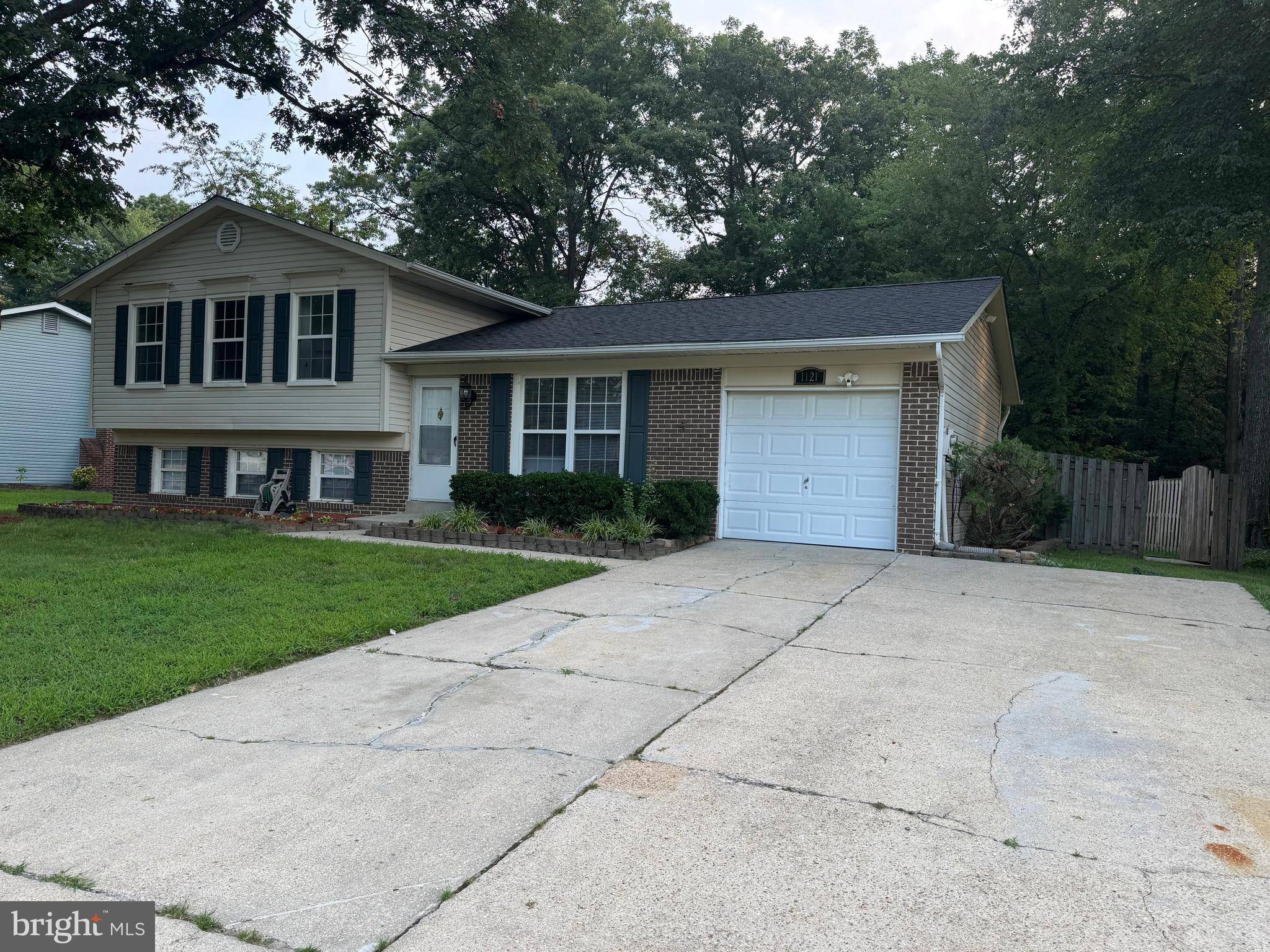 Waldorf, MD 20602,1121 BANNISTER CIR