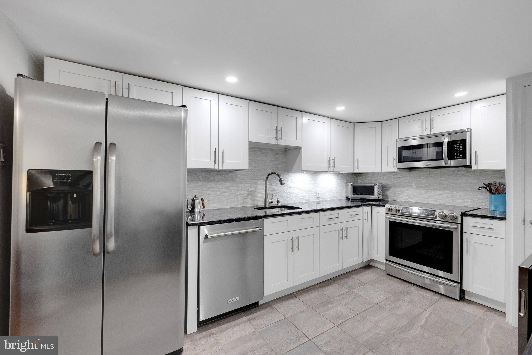 Philadelphia, PA 19107,1023 CLINTON ST #102
