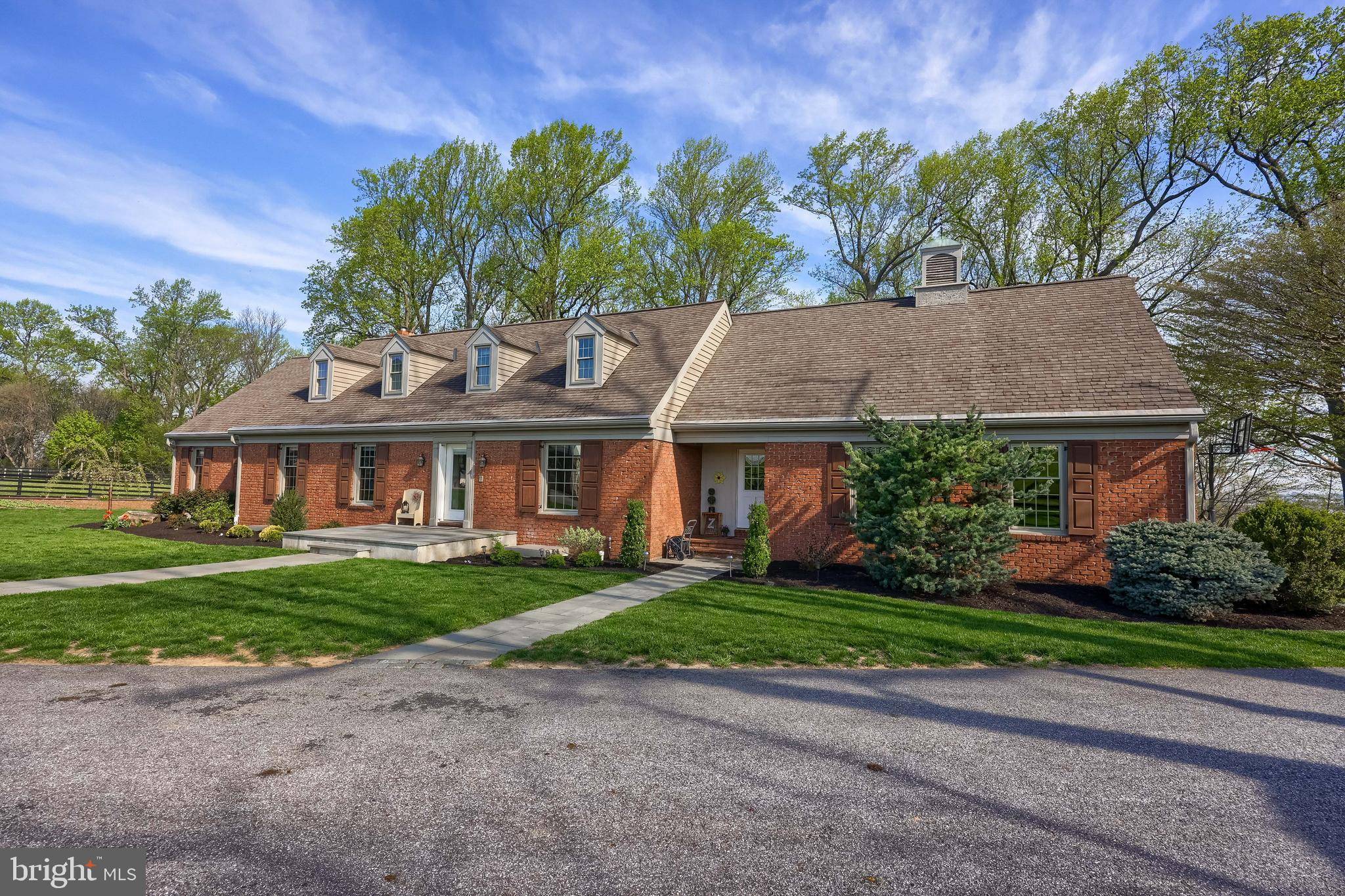 New Holland, PA 17557,720 STONECREST DR