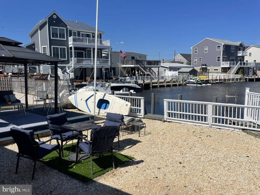Manahawkin, NJ 08050,1378 MILL CREEK RD
