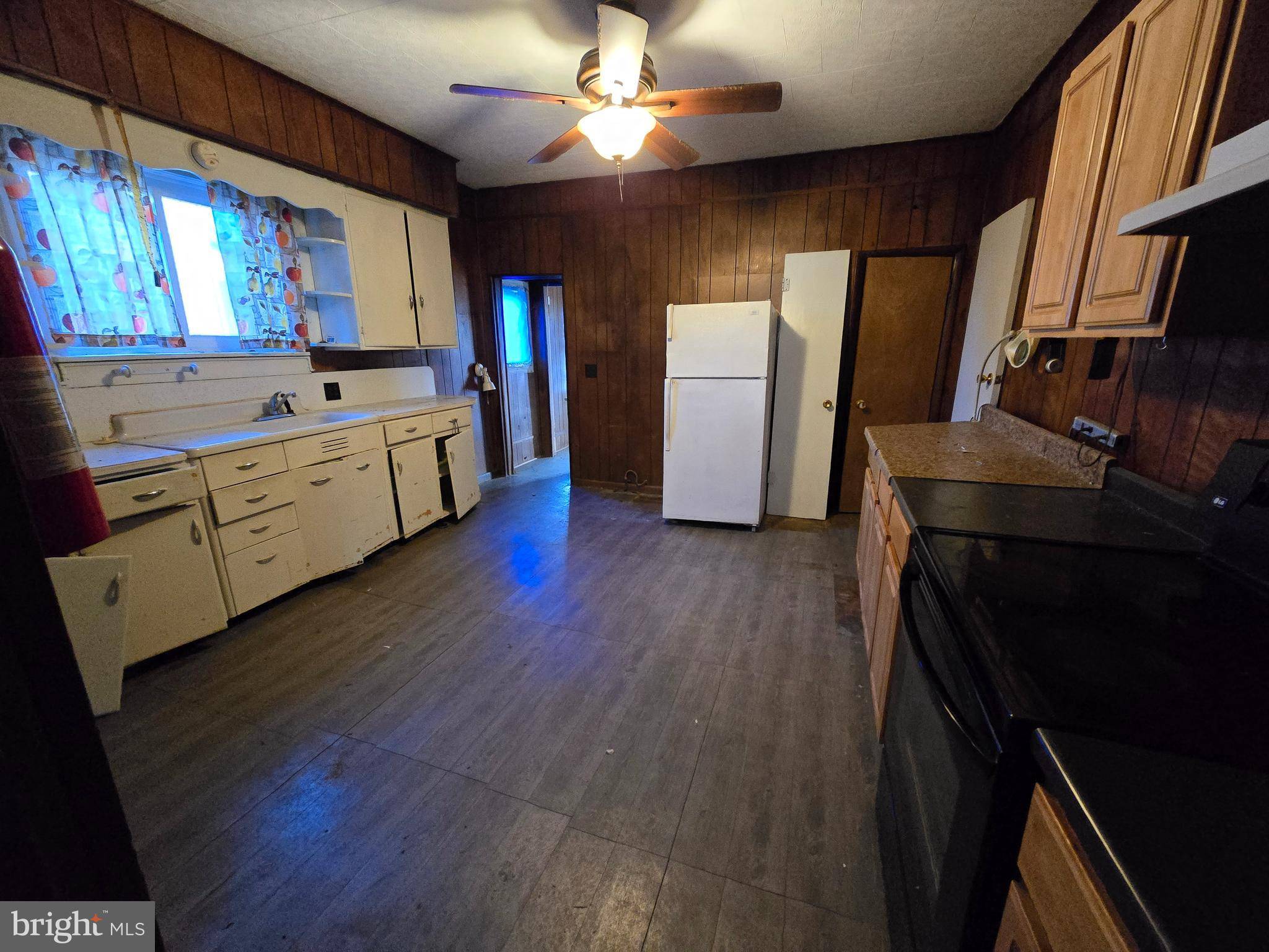 Crisfield, MD 21817,3 STANDARD AVE