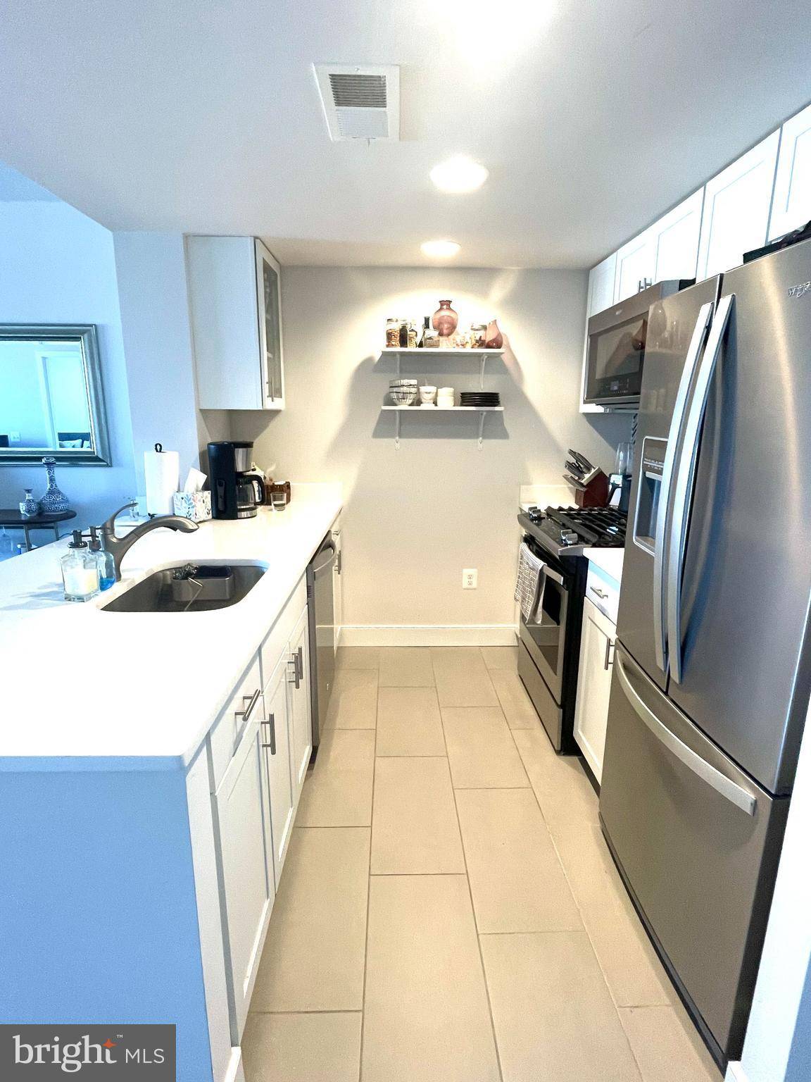 Washington, DC 20002,50 FLORIDA AVE NE #609