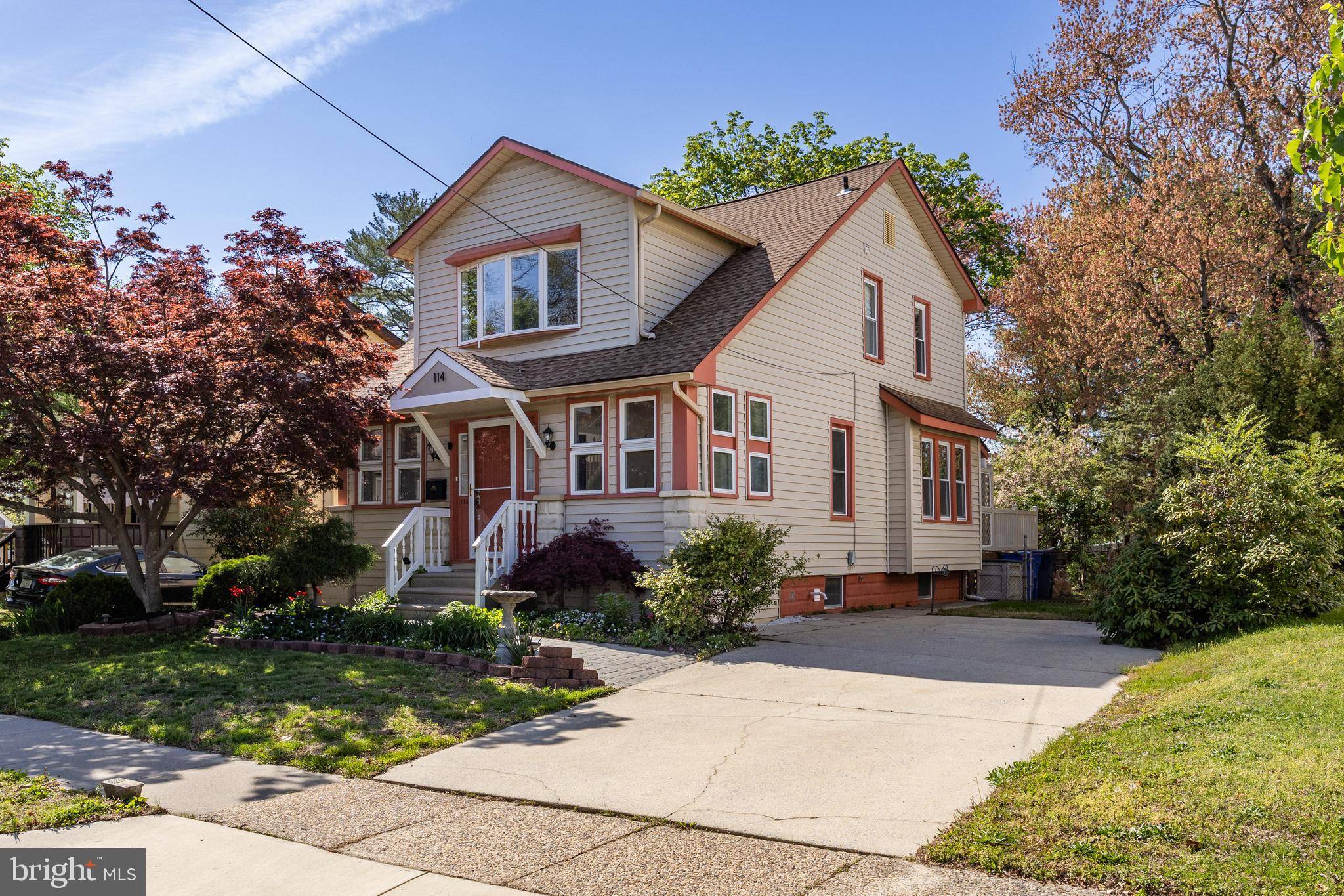 Laurel Springs, NJ 08021,114 HEMLOCK AVE