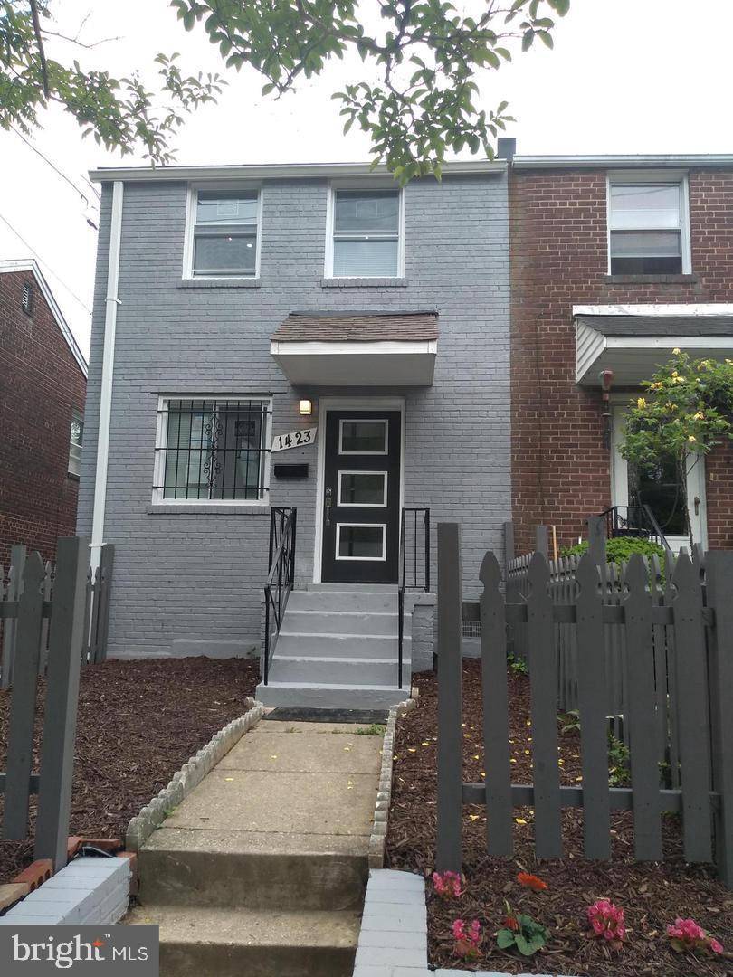 Washington, DC 20020,1423 HOWARD RD SE