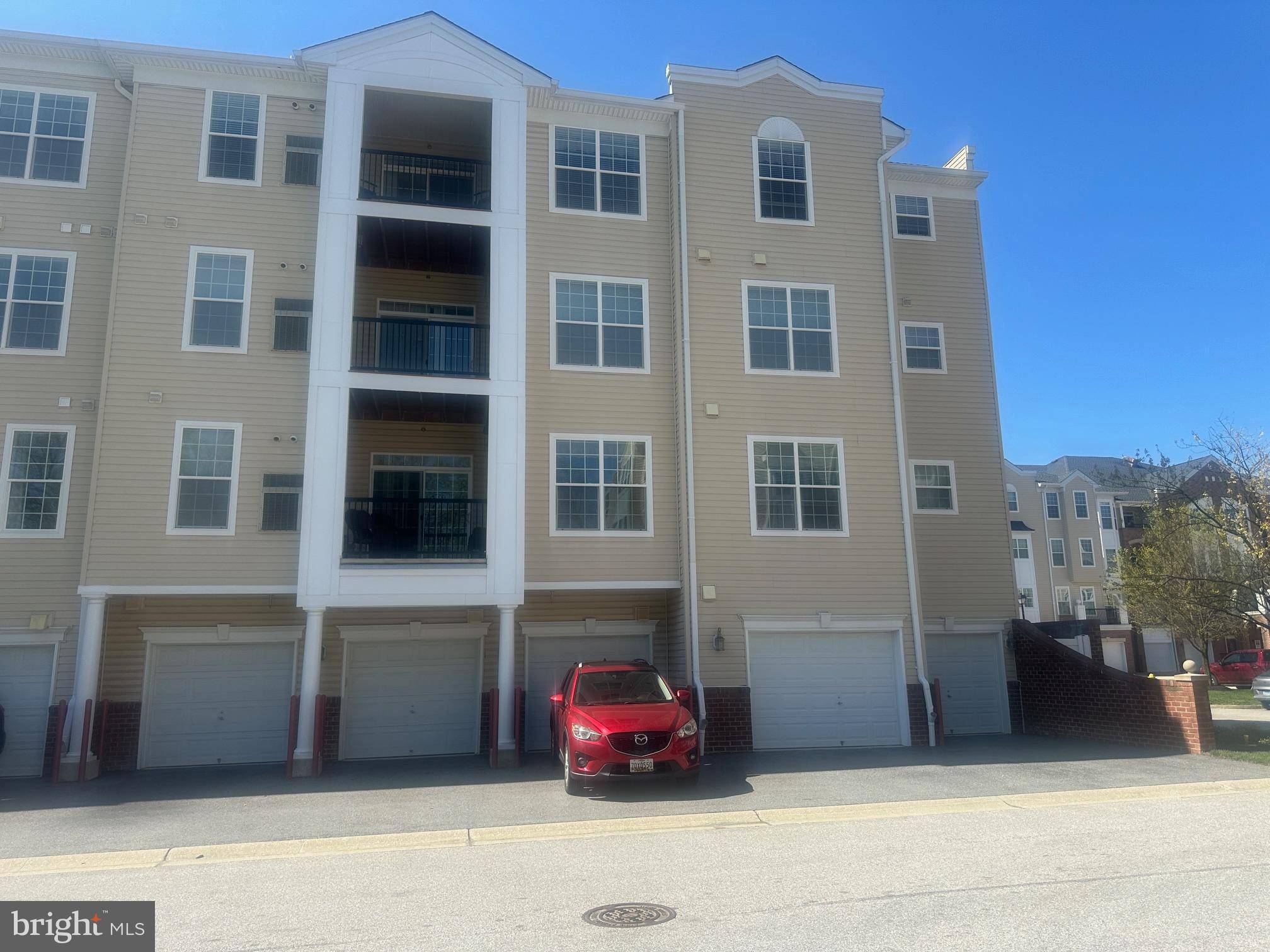 Odenton, MD 21113,8616 WINTERGREEN CT #202