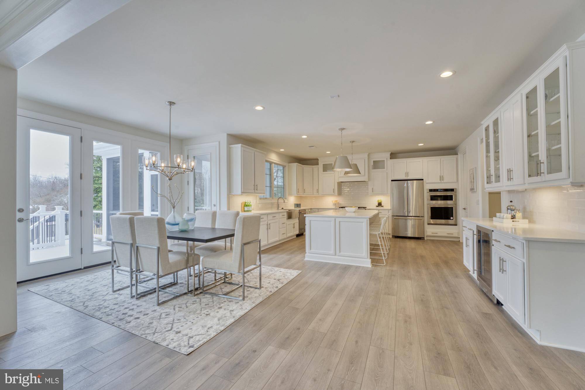 Vienna, VA 22180,309 PARK ST NE
