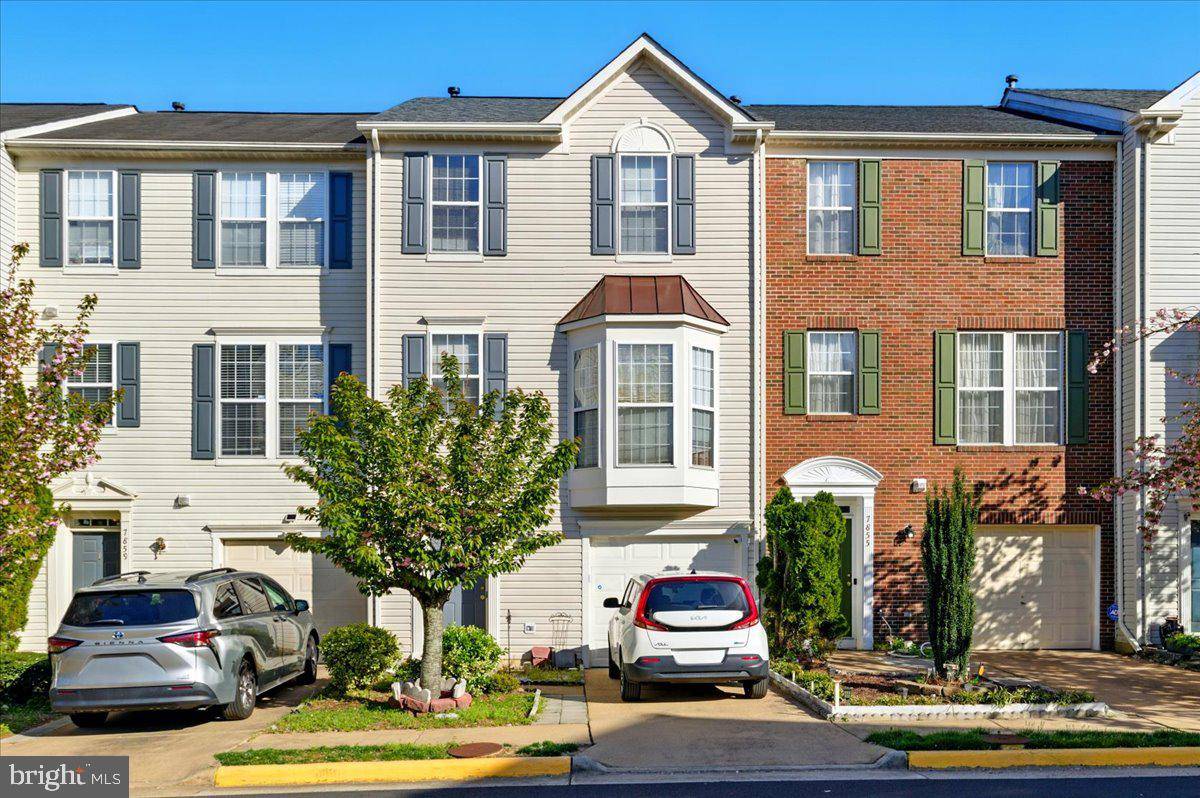 Lorton, VA 22079,7857 DOGUE INDIAN CIR