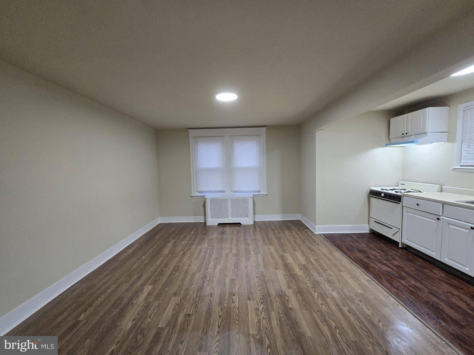 Philadelphia, PA 19149,5804 PENN ST #2ND FL REAR