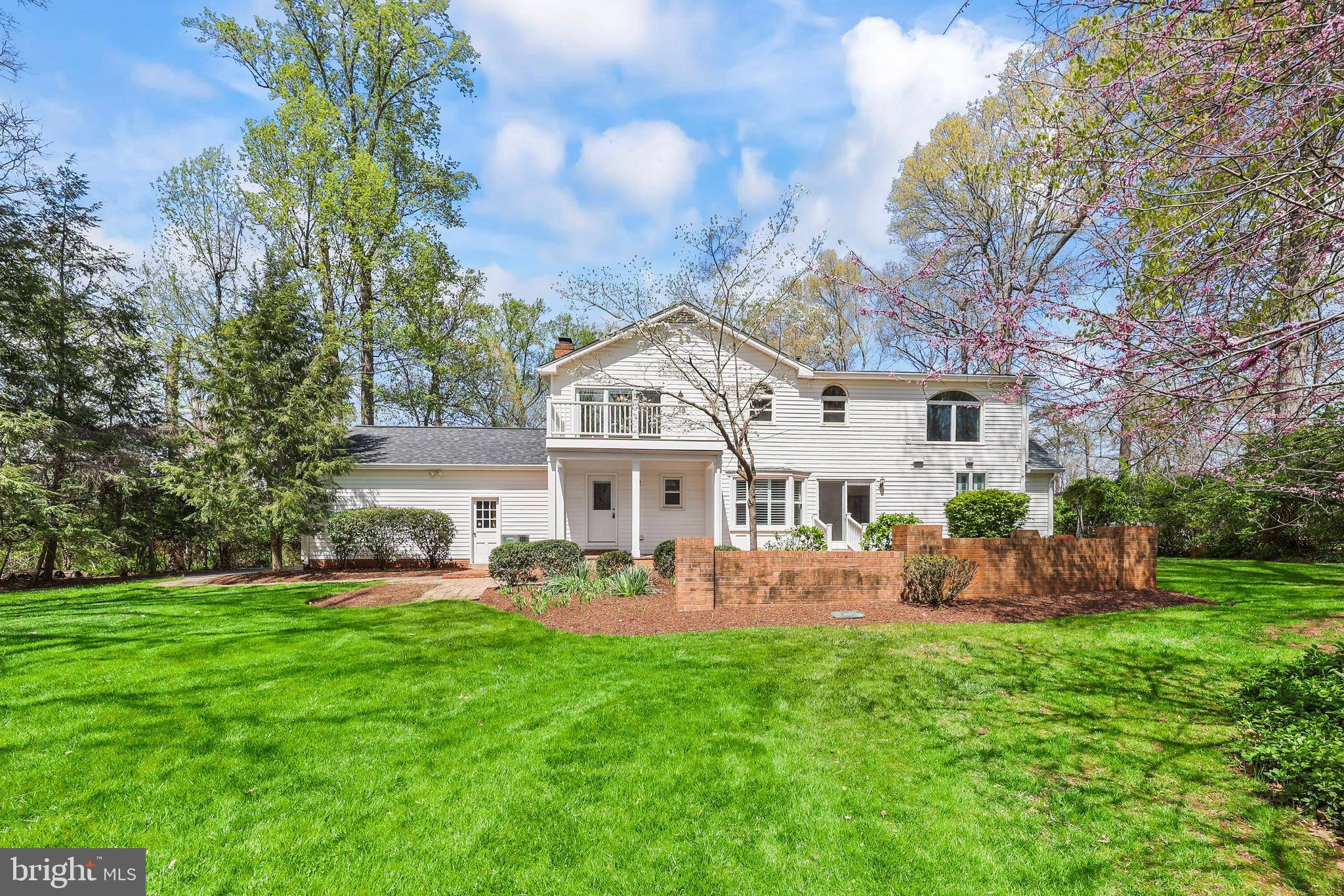 Great Falls, VA 22066,12041 THOMAS AVE