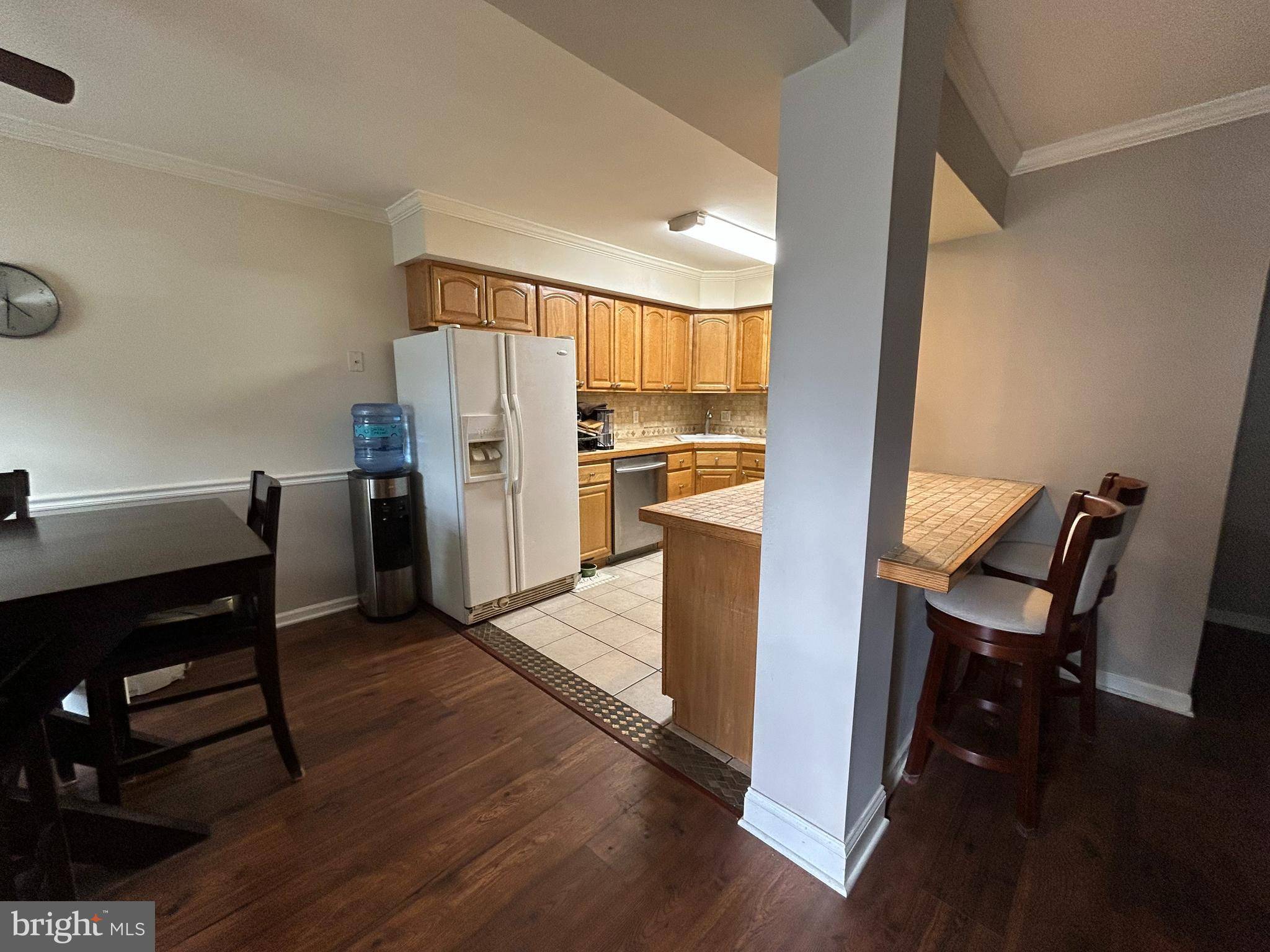 Hatboro, PA 19040,325 S WARMINSTER RD #C6