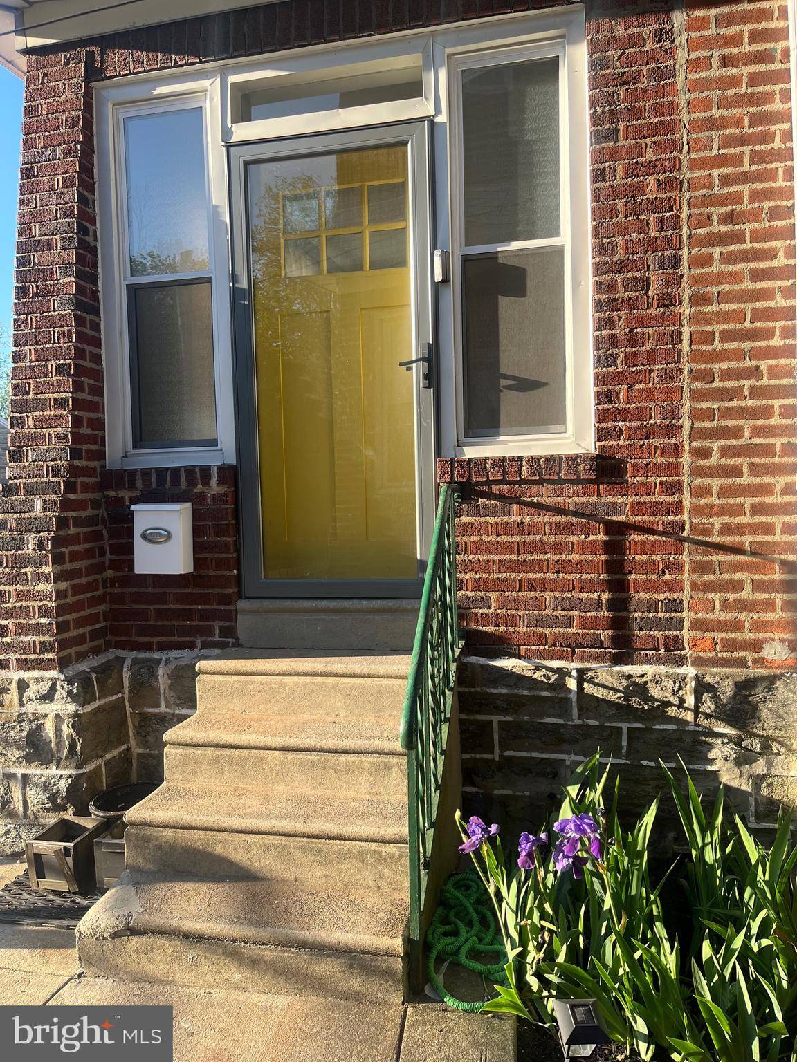 Yeadon, PA 19050,946 MACDADE BLVD