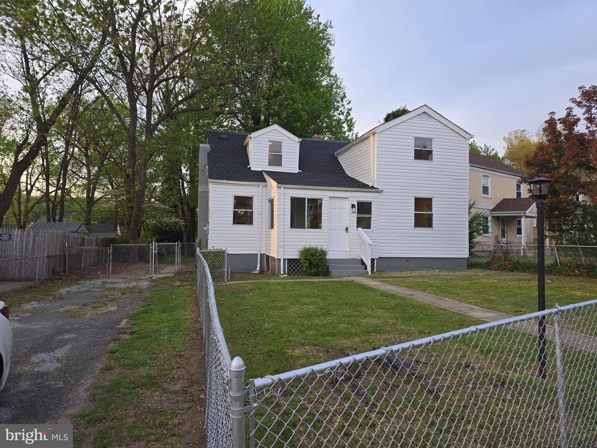 Oxon Hill, MD 20745,135 SENECA DR