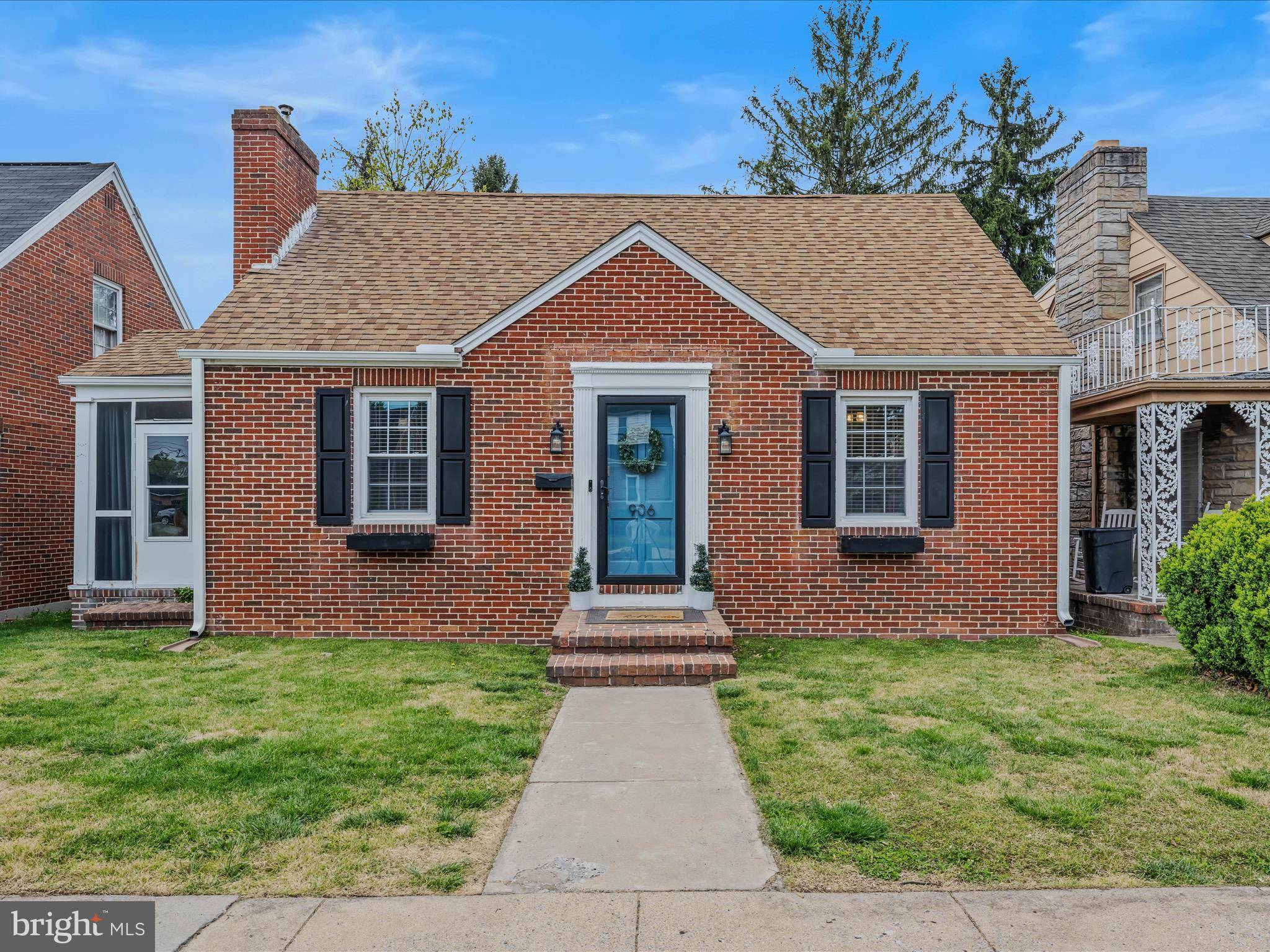 Martinsburg, WV 25401,906 W BURKE ST