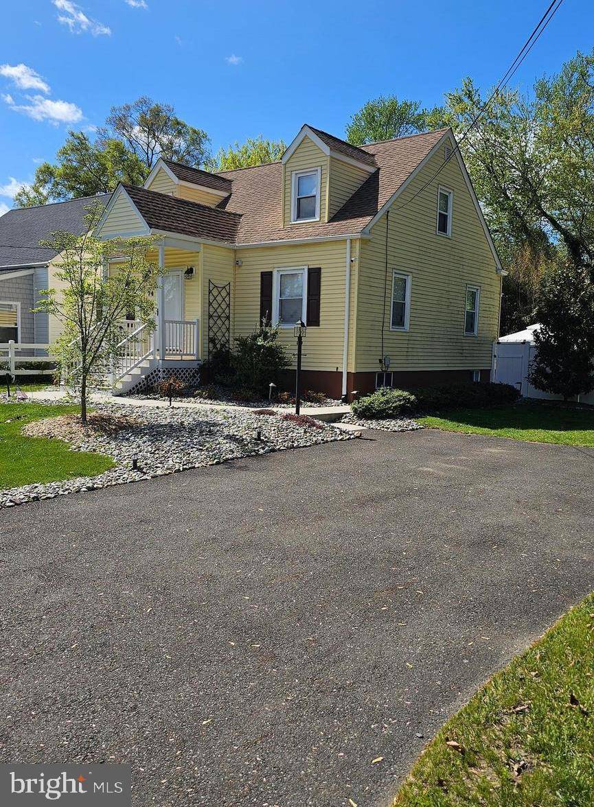 Hamilton, NJ 08619,74 RIBSAM ST