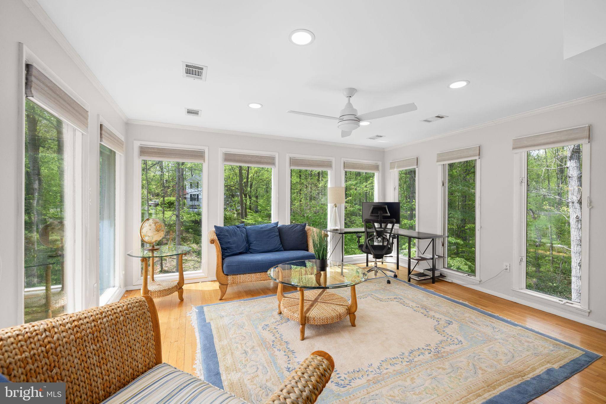 Mclean, VA 22102,1004 UNION CHURCH RD