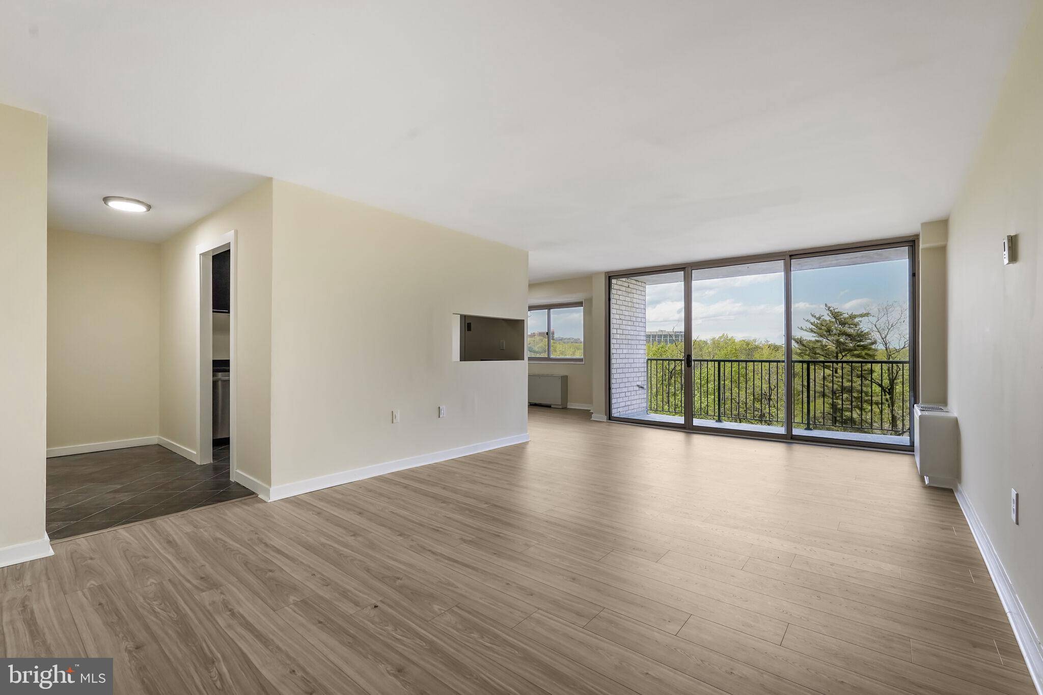 Alexandria, VA 22302,2500 N VAN DORN ST N #401