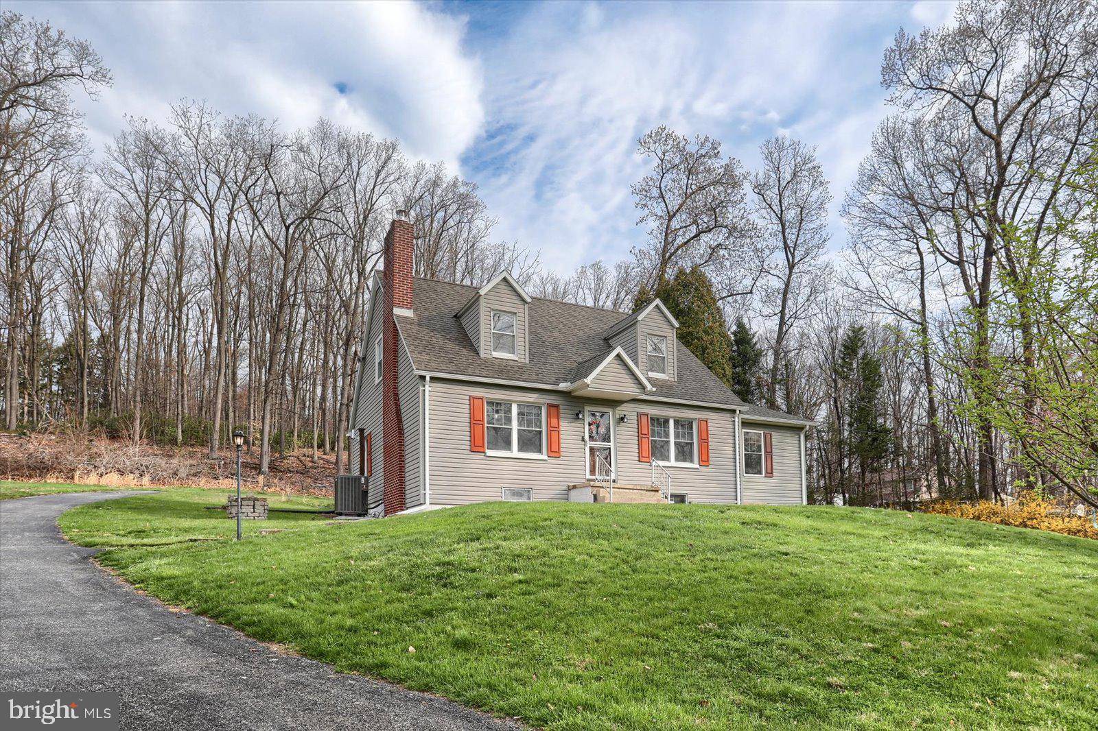 Hellam, PA 17406,5281 TWILIGHT LN