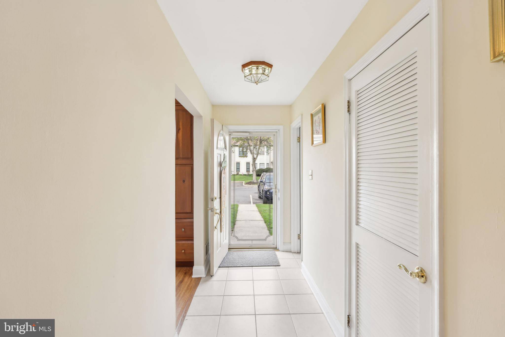 Robbinsville, NJ 08691,9 STRATTON CT