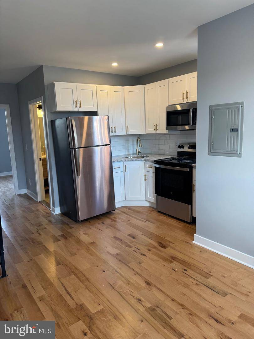 Philadelphia, PA 19145,1921 S CROSKEY ST