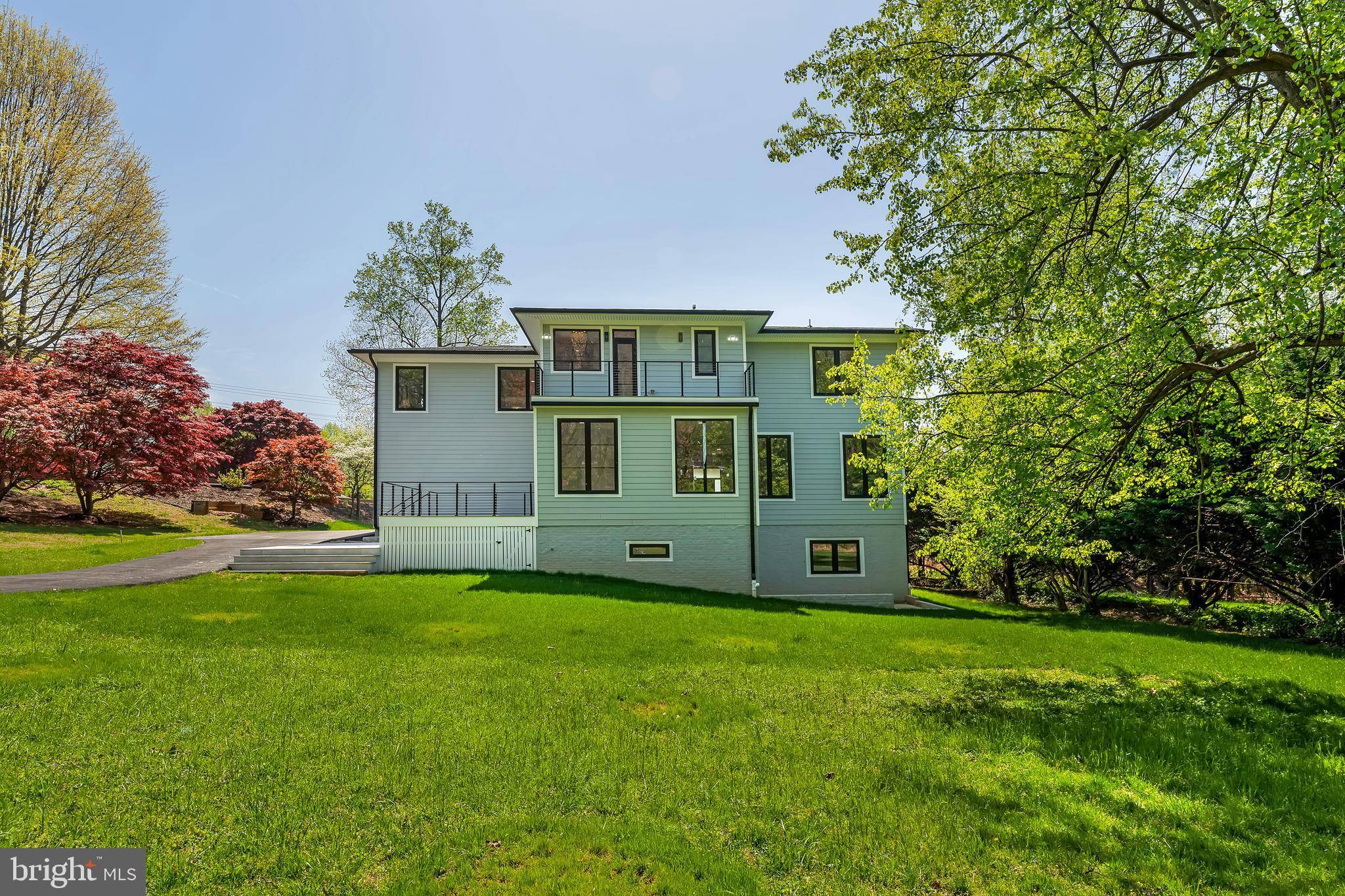 Herndon, VA 20170,11610 LEESBURG PIKE