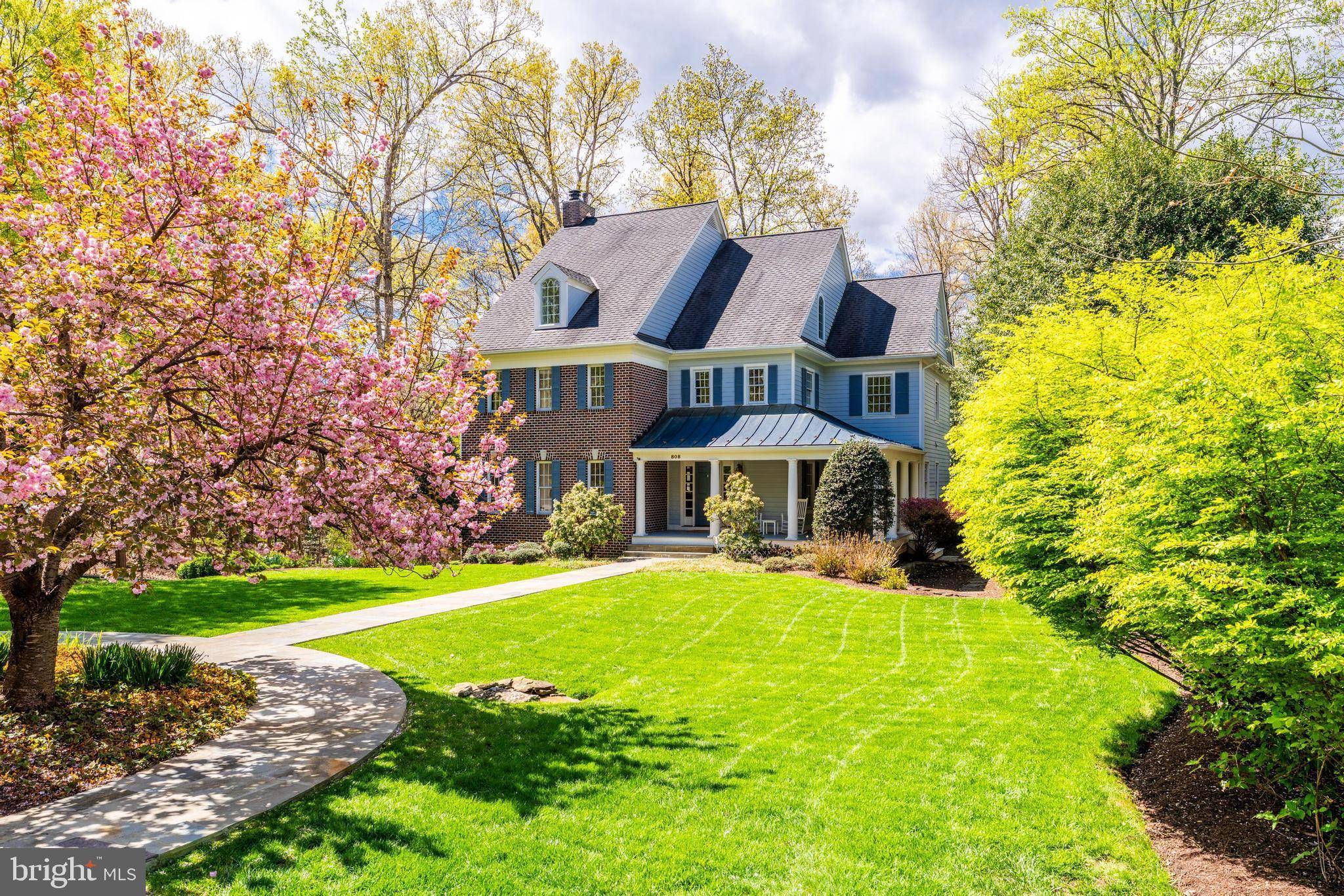 Great Falls, VA 22066,808 CREWS RD