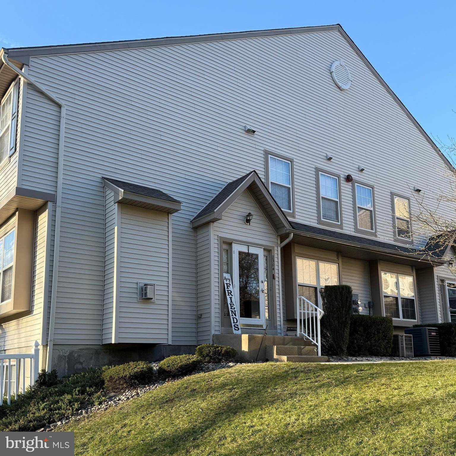 Sicklerville, NJ 08081,2304 BEACON HILL DR