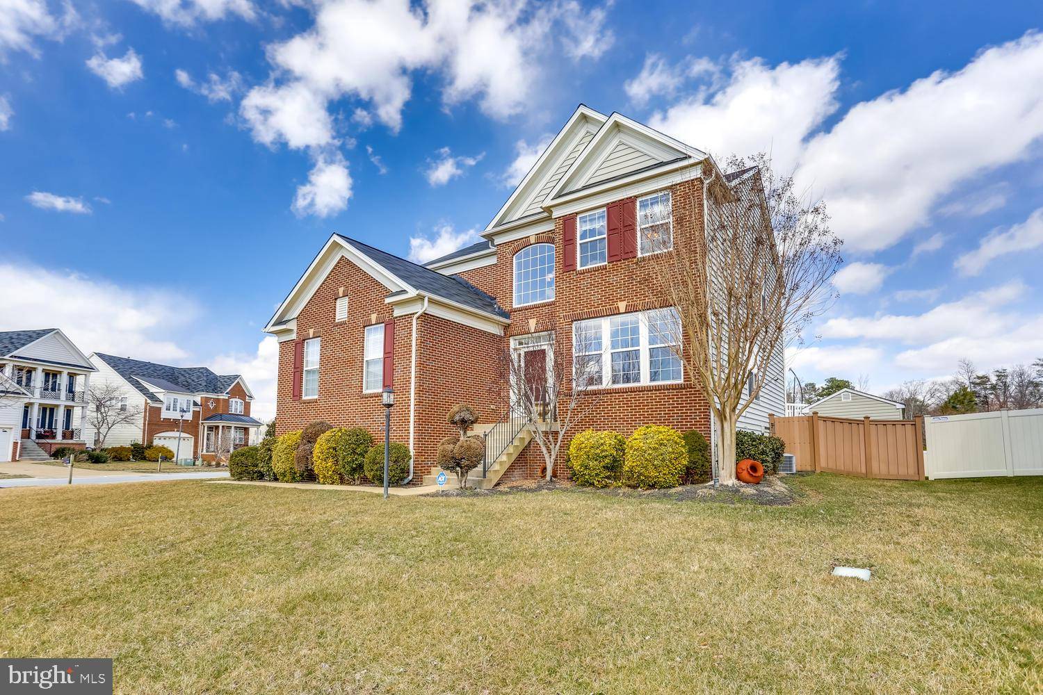 Waldorf, MD 20603,2043 HAPSBURG CT