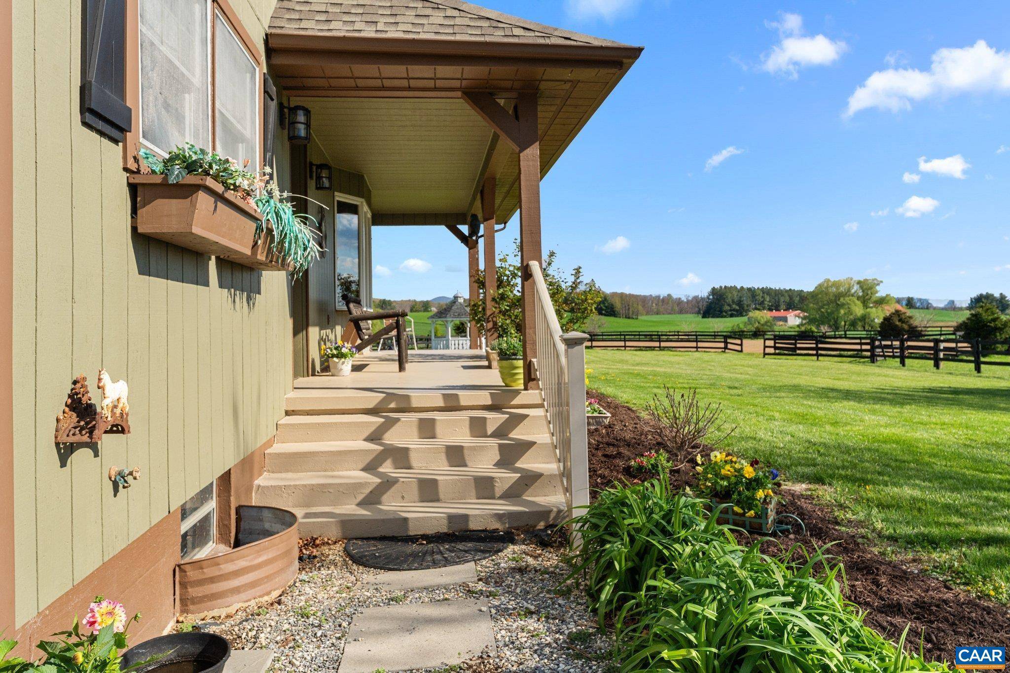 Mount Jackson, VA 22842,1615 PLEASANT VIEW RD