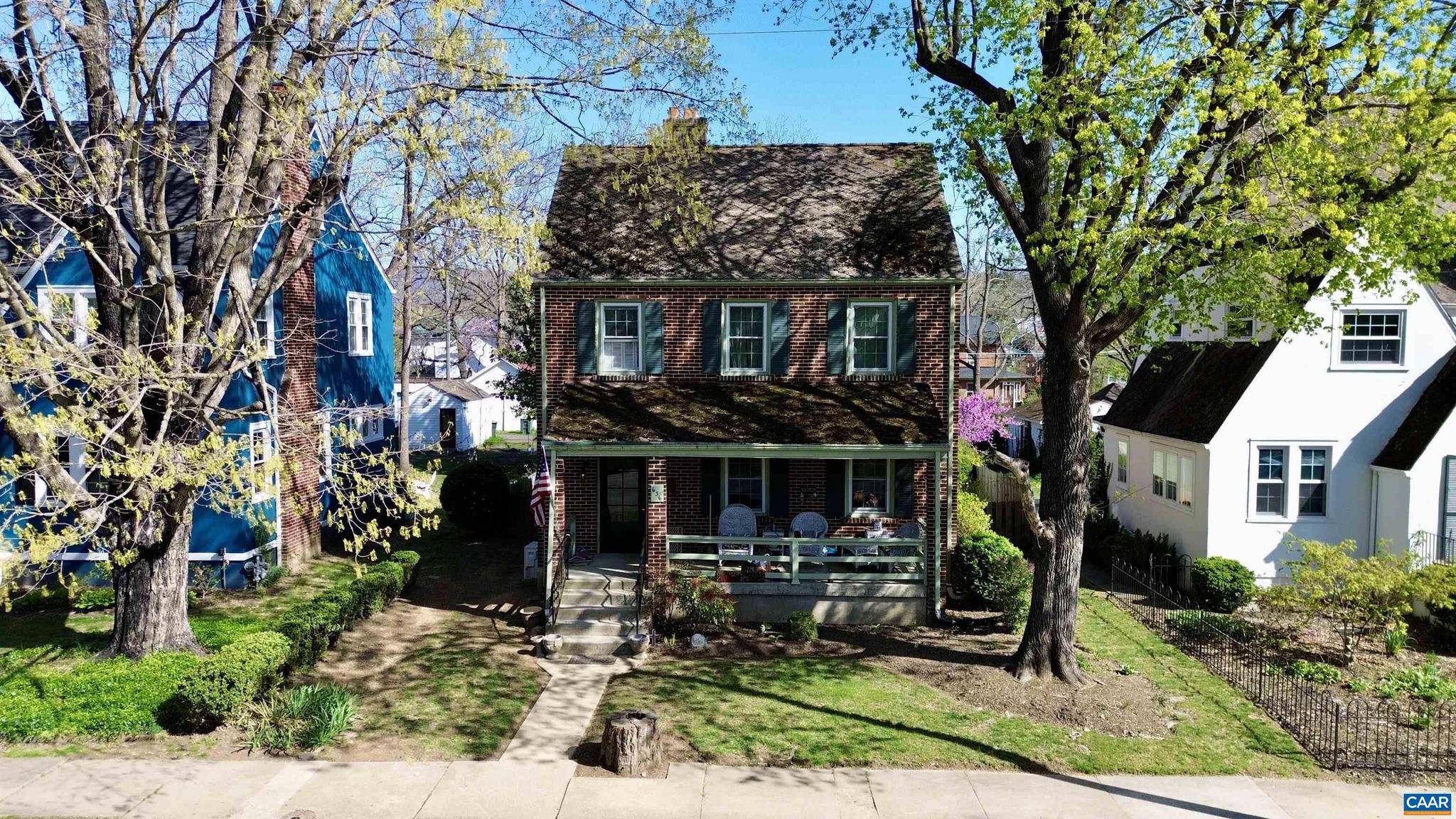 Waynesboro, VA 22980,636 PINE AVE