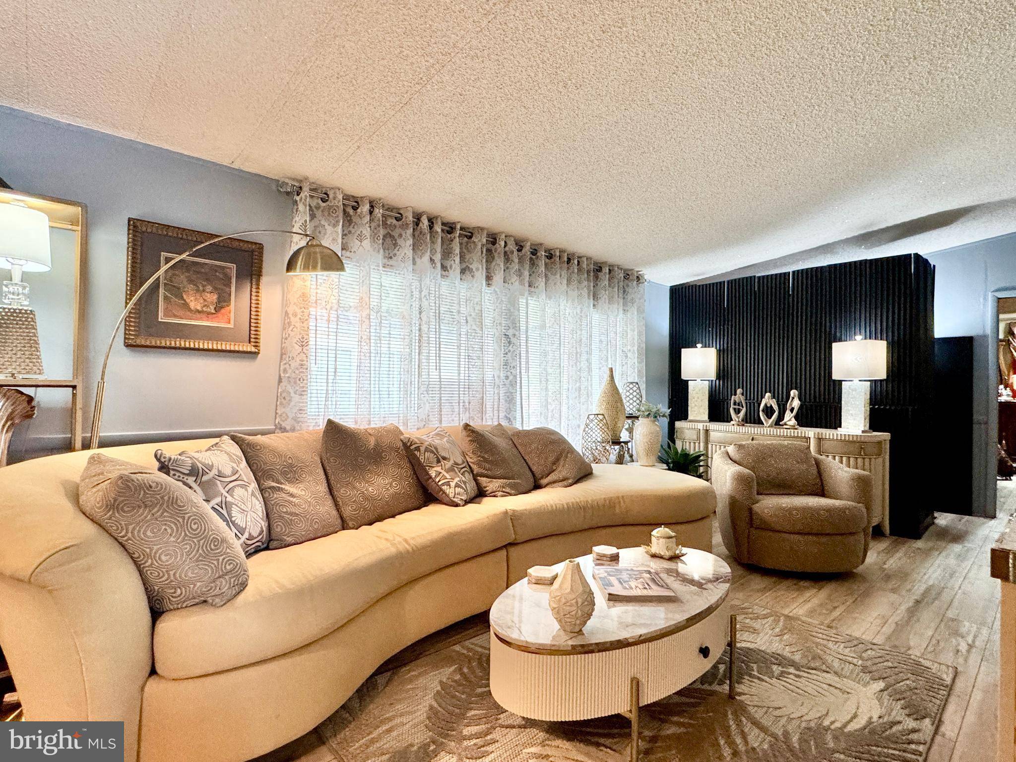 Williamstown, NJ 08094,347 ORANGE LN