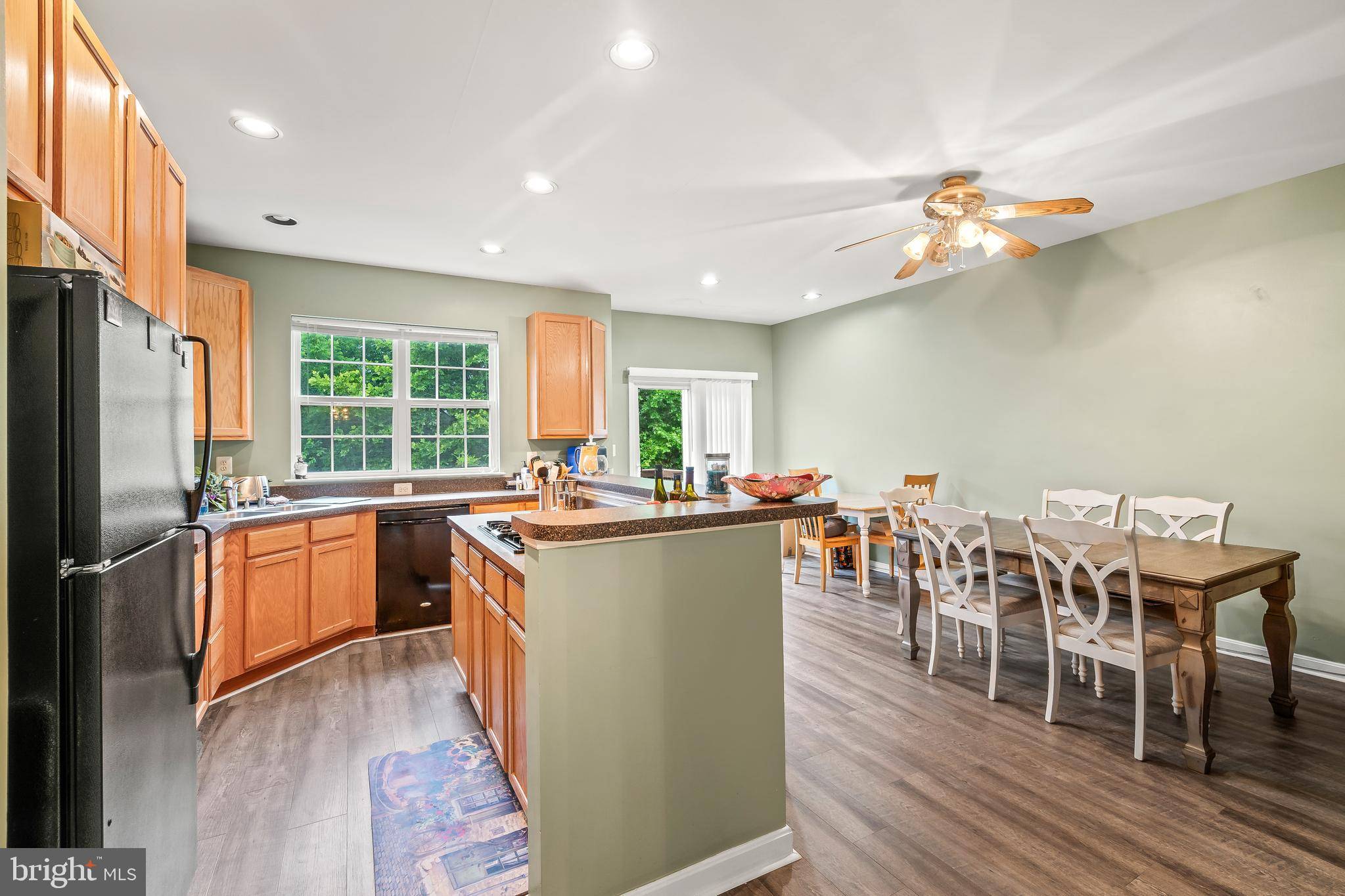 Ashburn, VA 20147,44313 SUSCON SQ