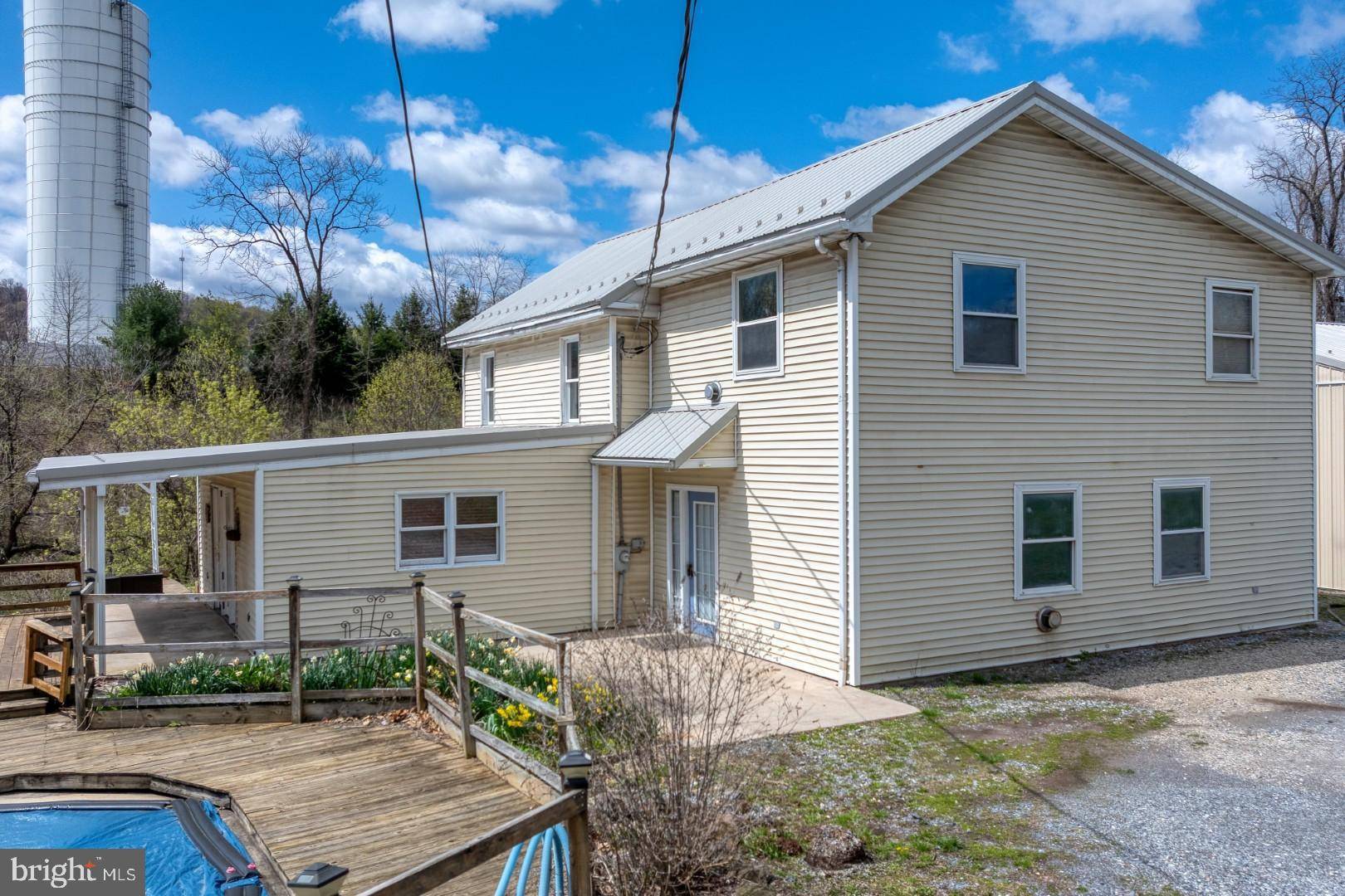 Etters, PA 17319,405 PLEASANT VIEW DR