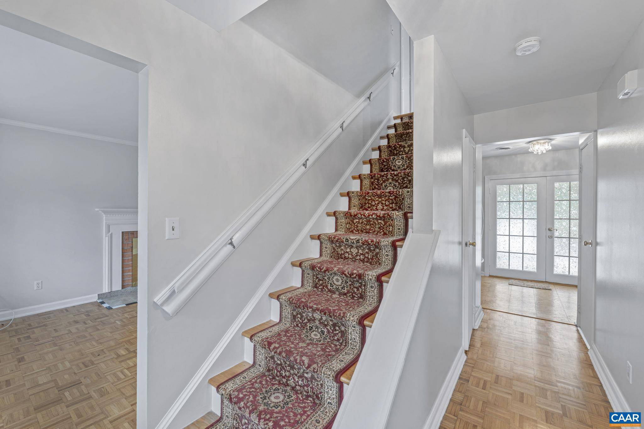 Charlottesville, VA 22901,807 WATSON AVE